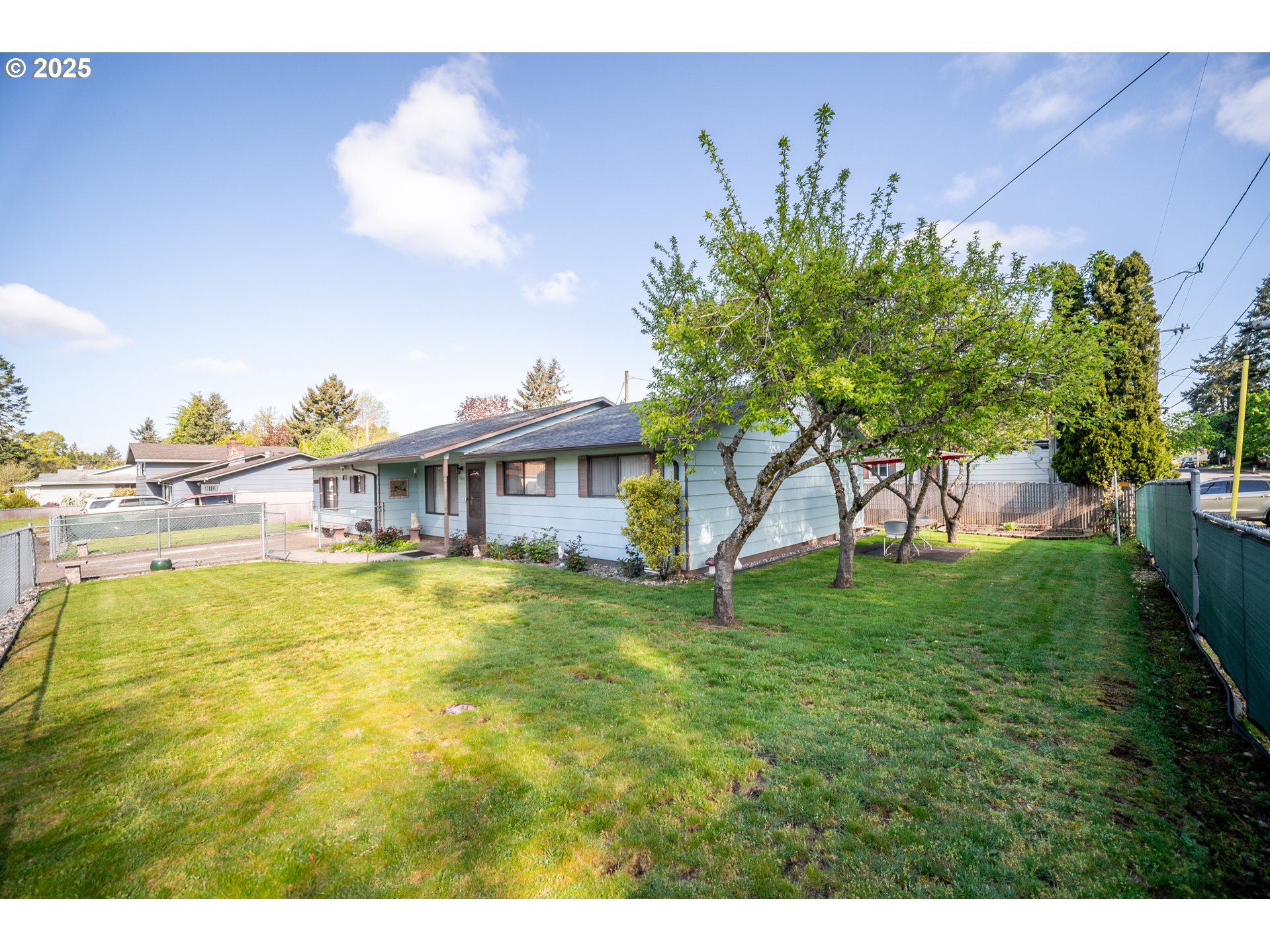 15651 SE CLINTON CT