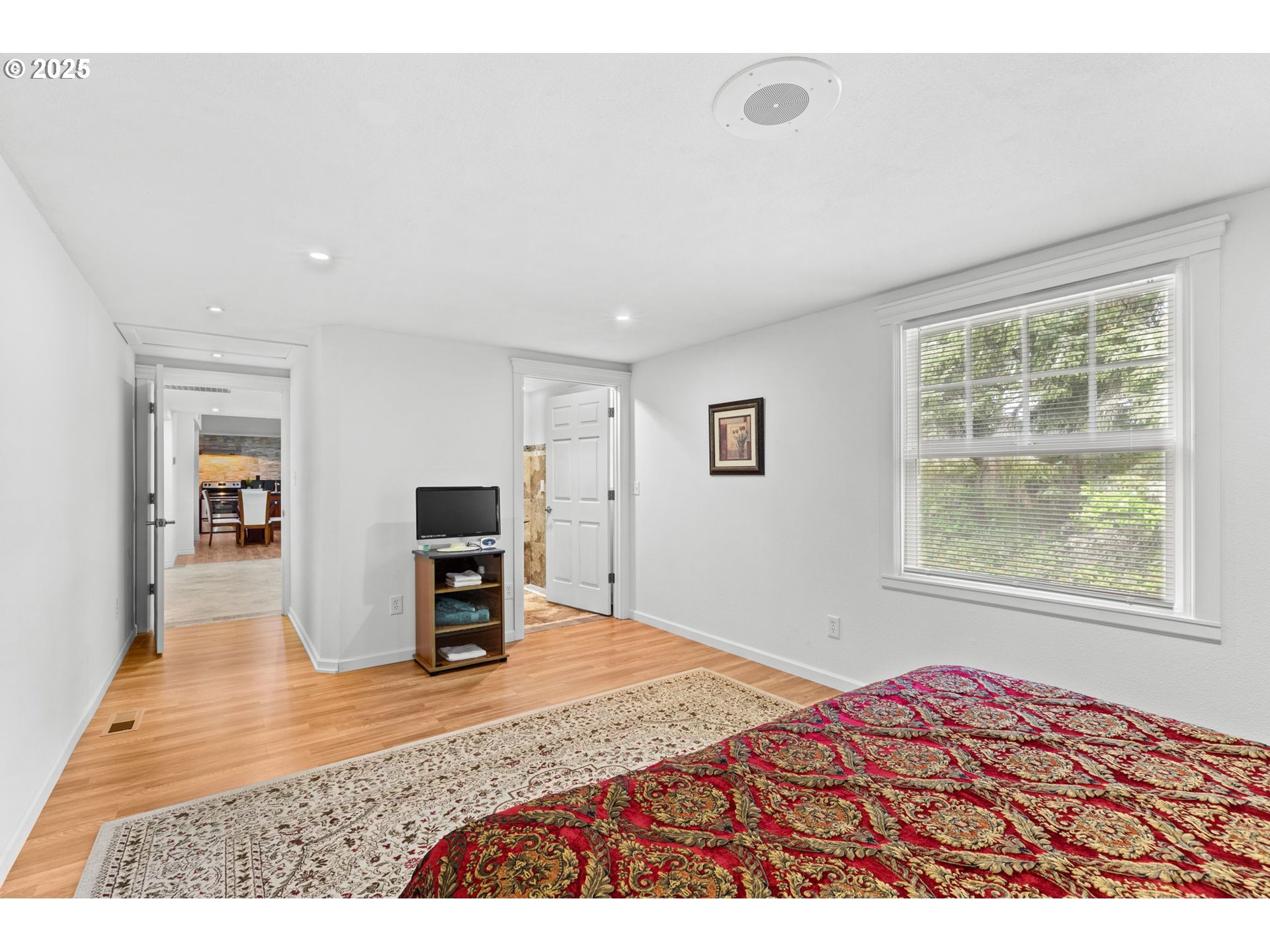 1000 S KING ST