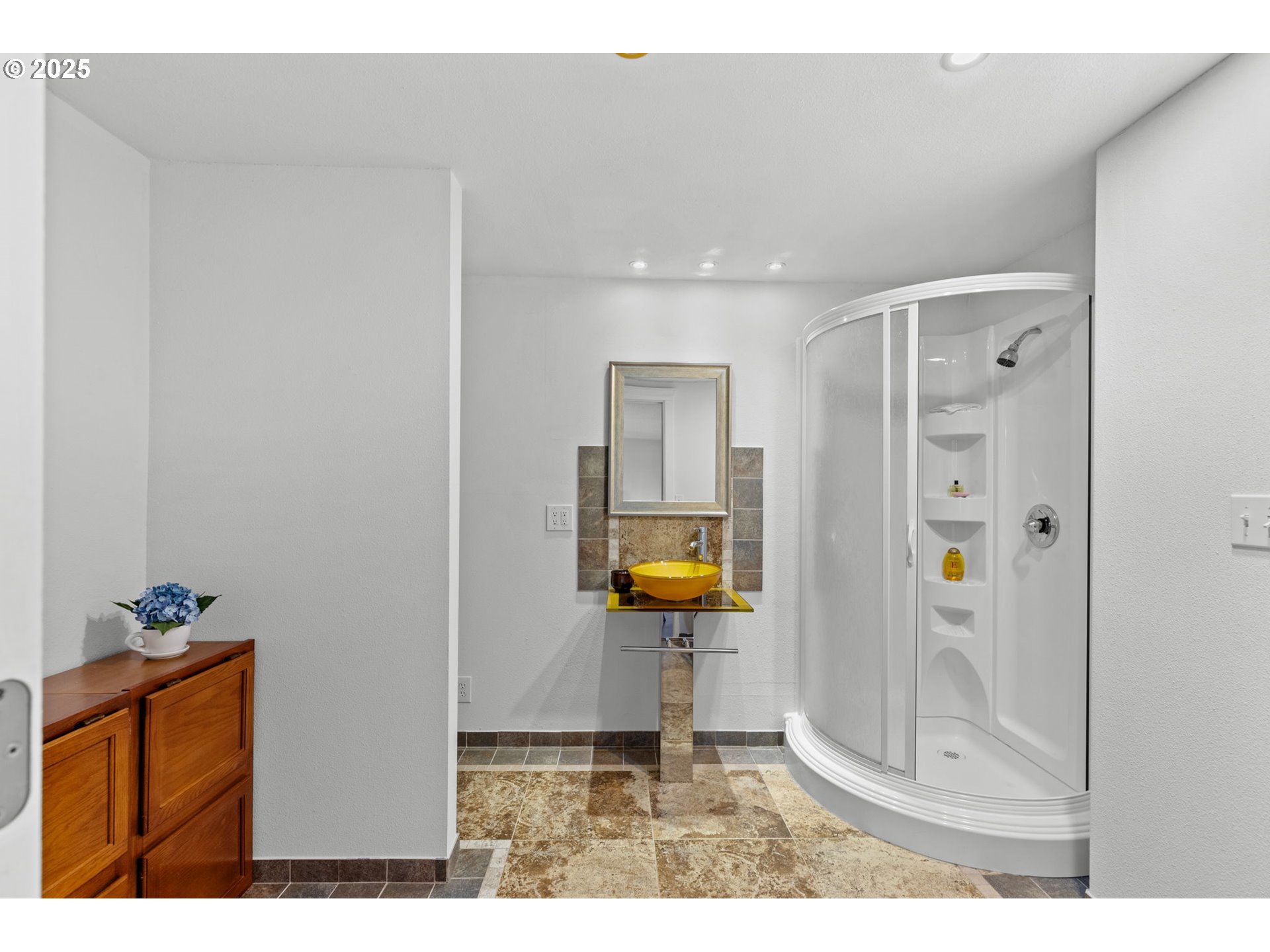 1000 S KING ST