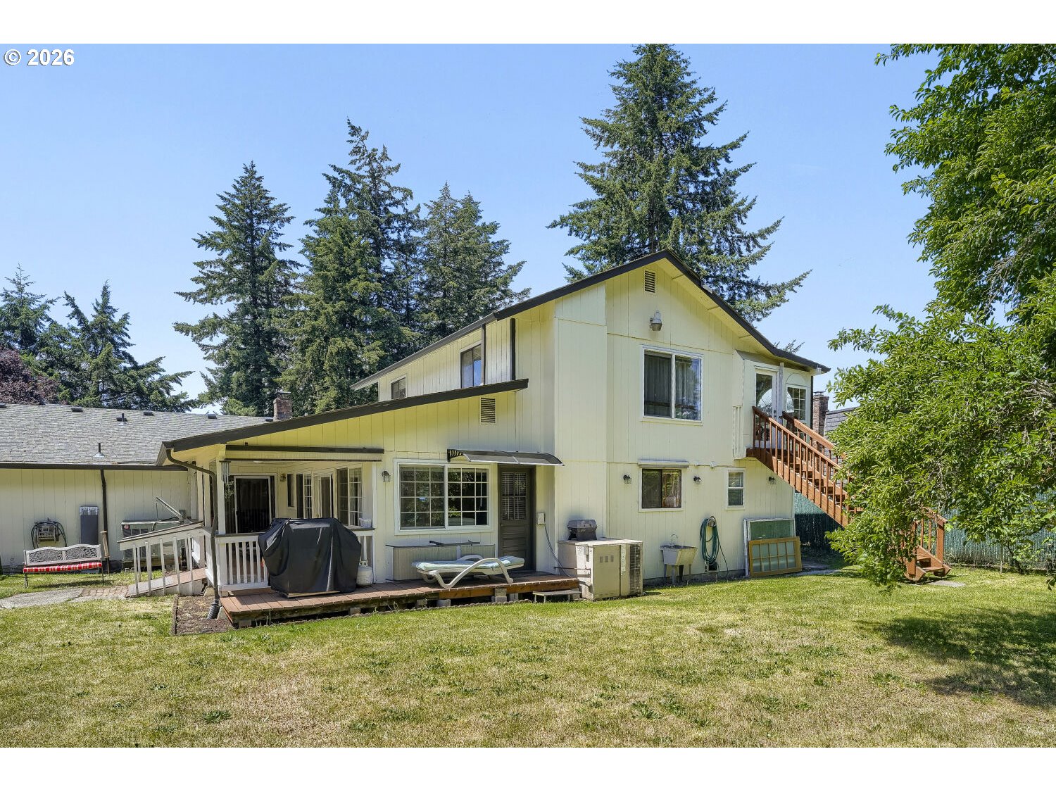 1215 NE 139TH AVE