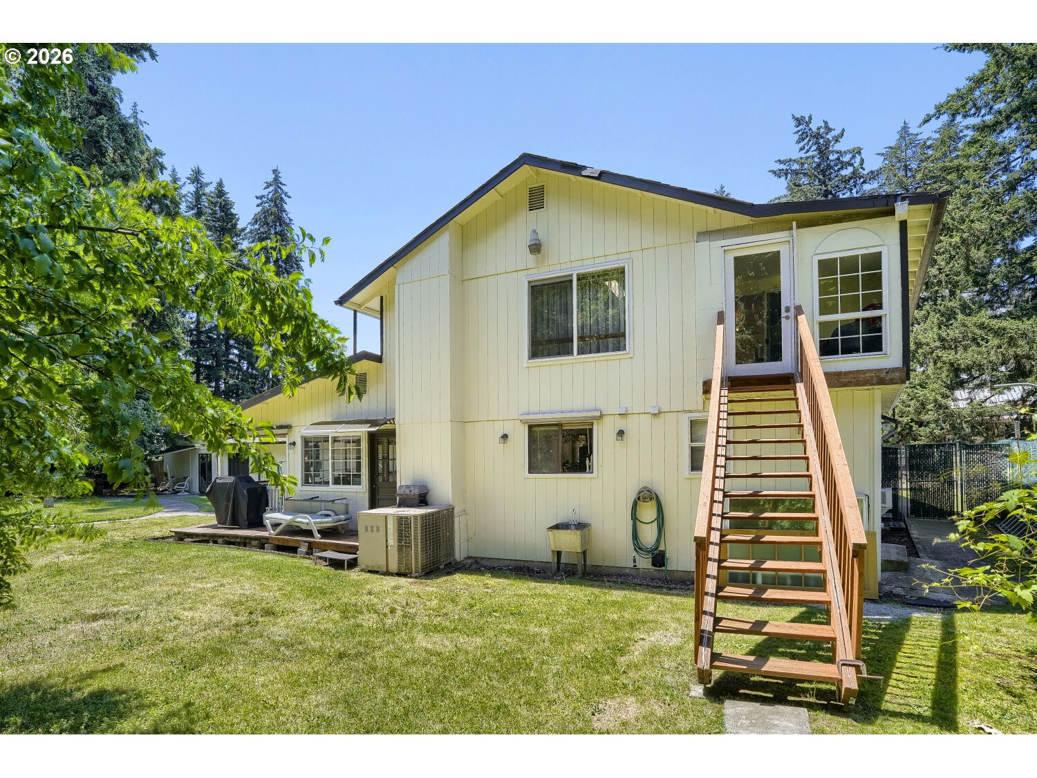 1215 NE 139TH AVE