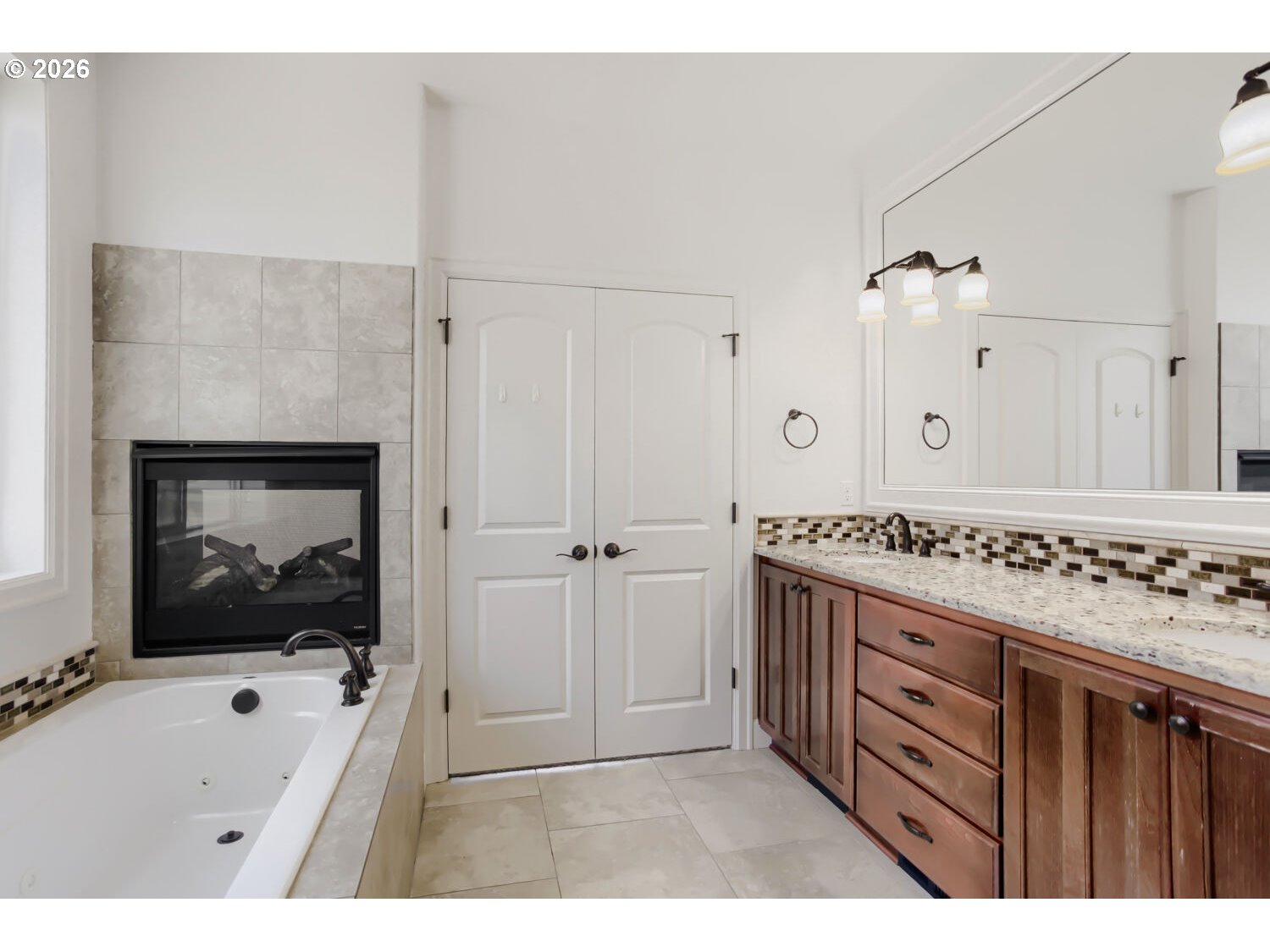 15411 NW DOMINION DR
