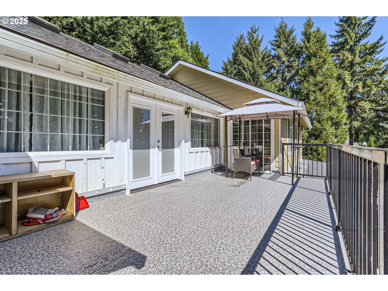 16500 SW SATTERBERG RD