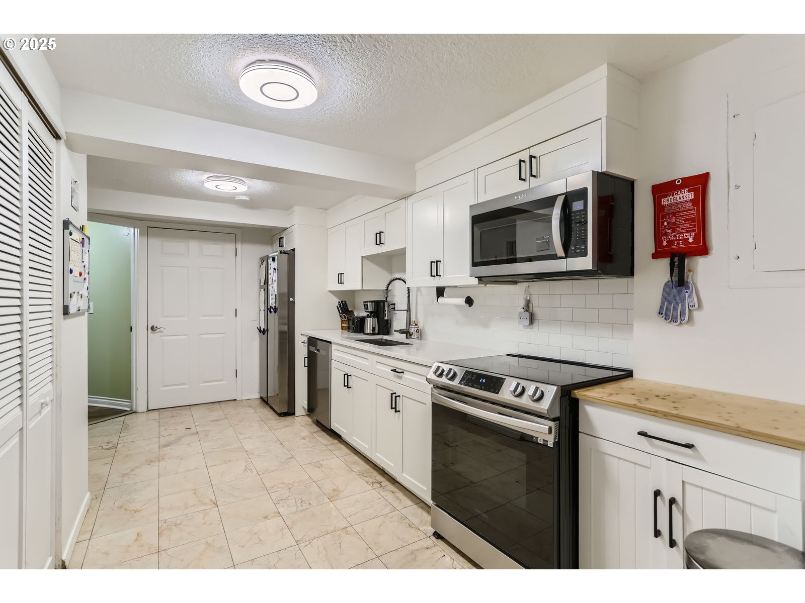 16500 SW SATTERBERG RD