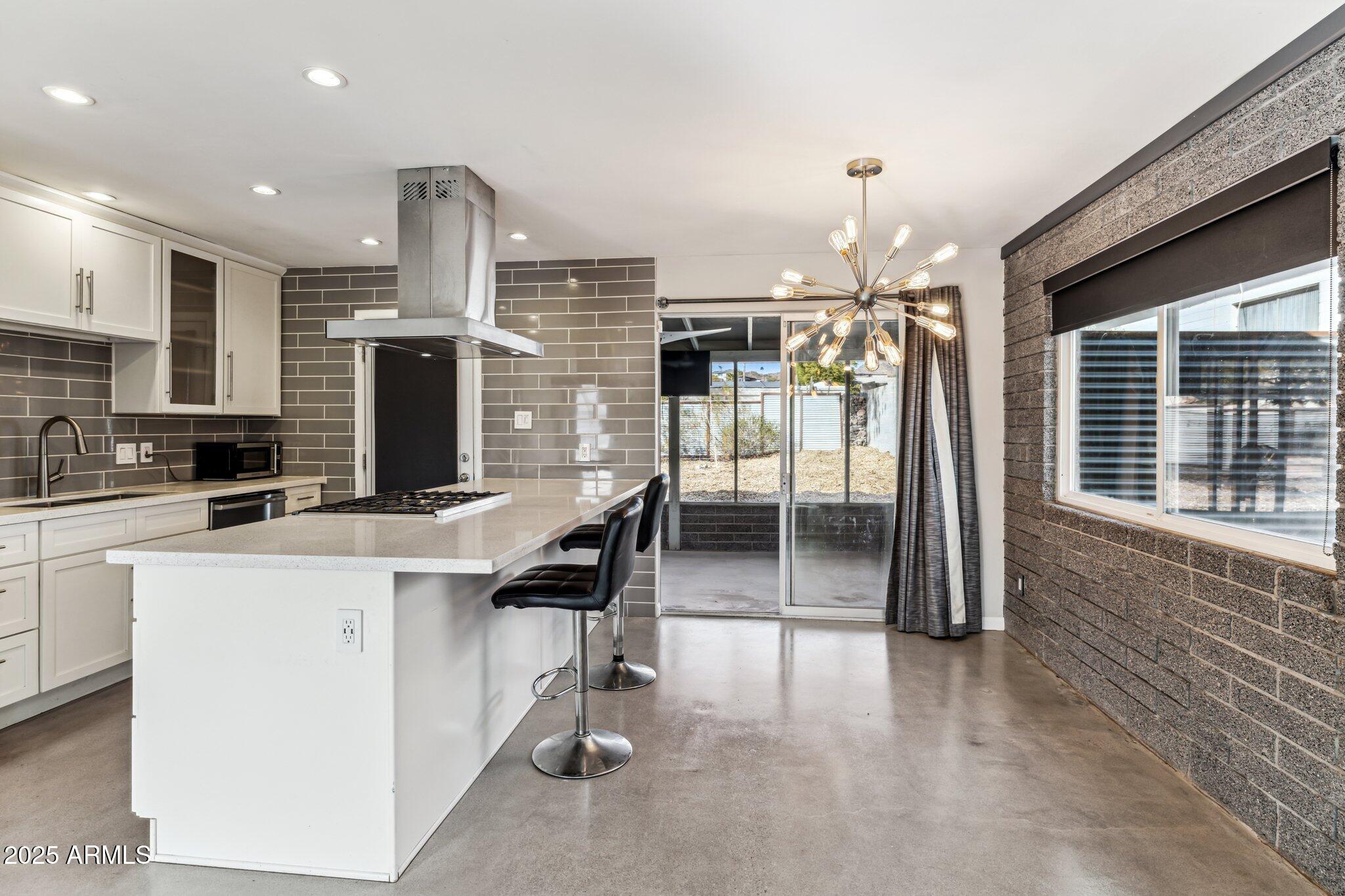 1402 E Royal Palm Road