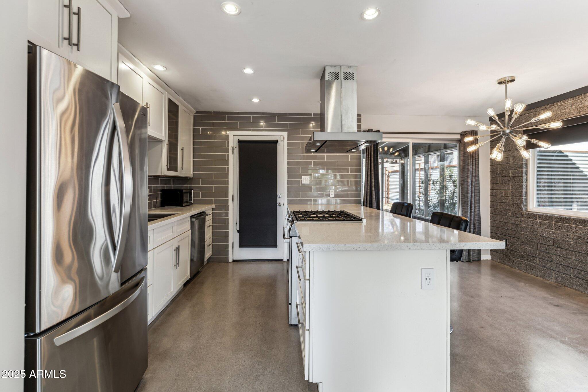 1402 E Royal Palm Road