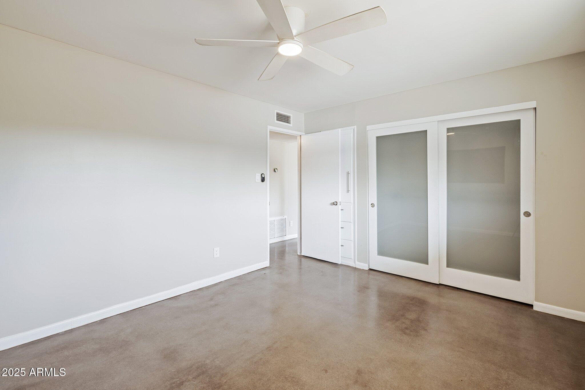 1402 E Royal Palm Road