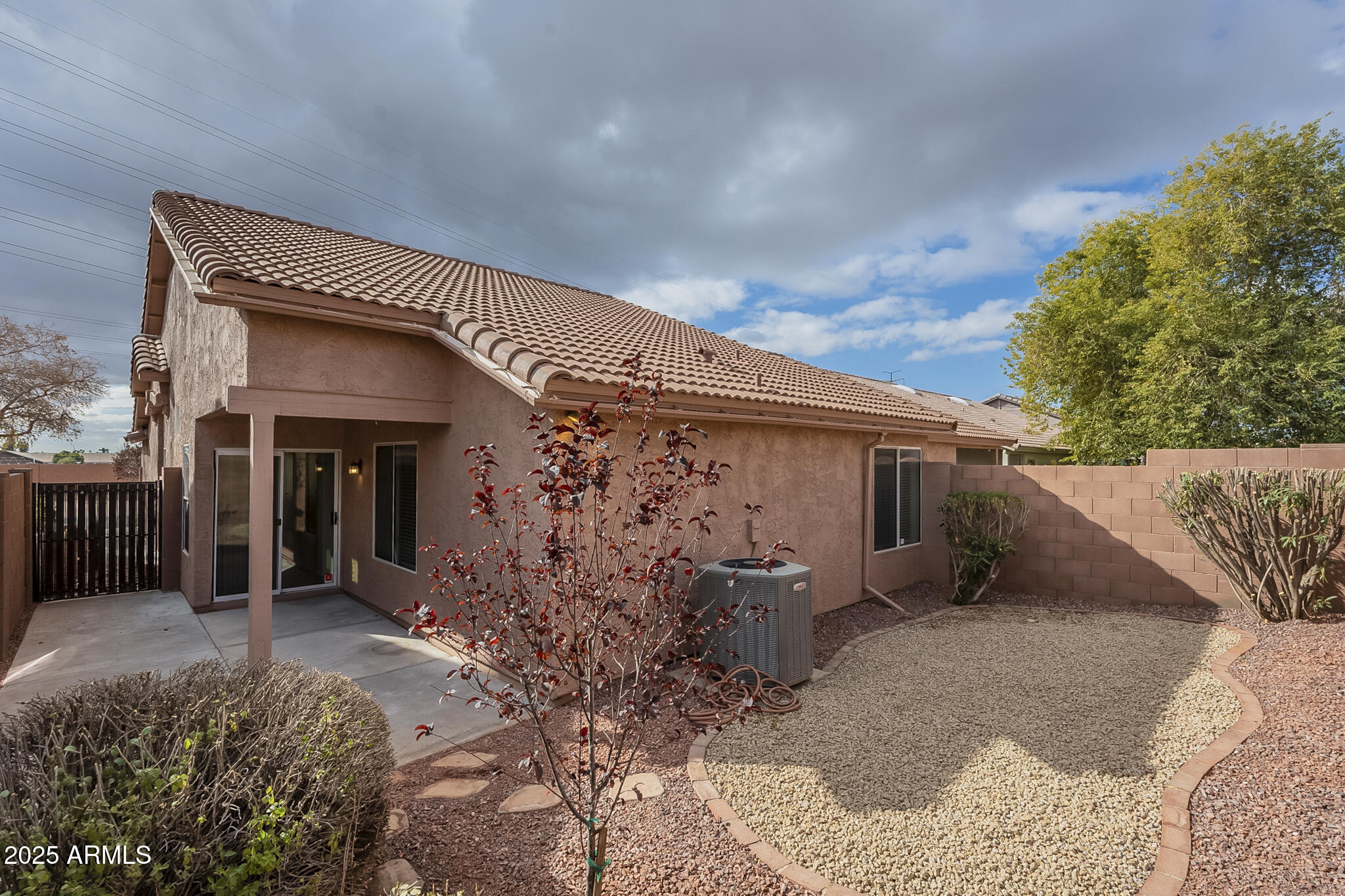 6610 E UNIVERSITY Drive 157