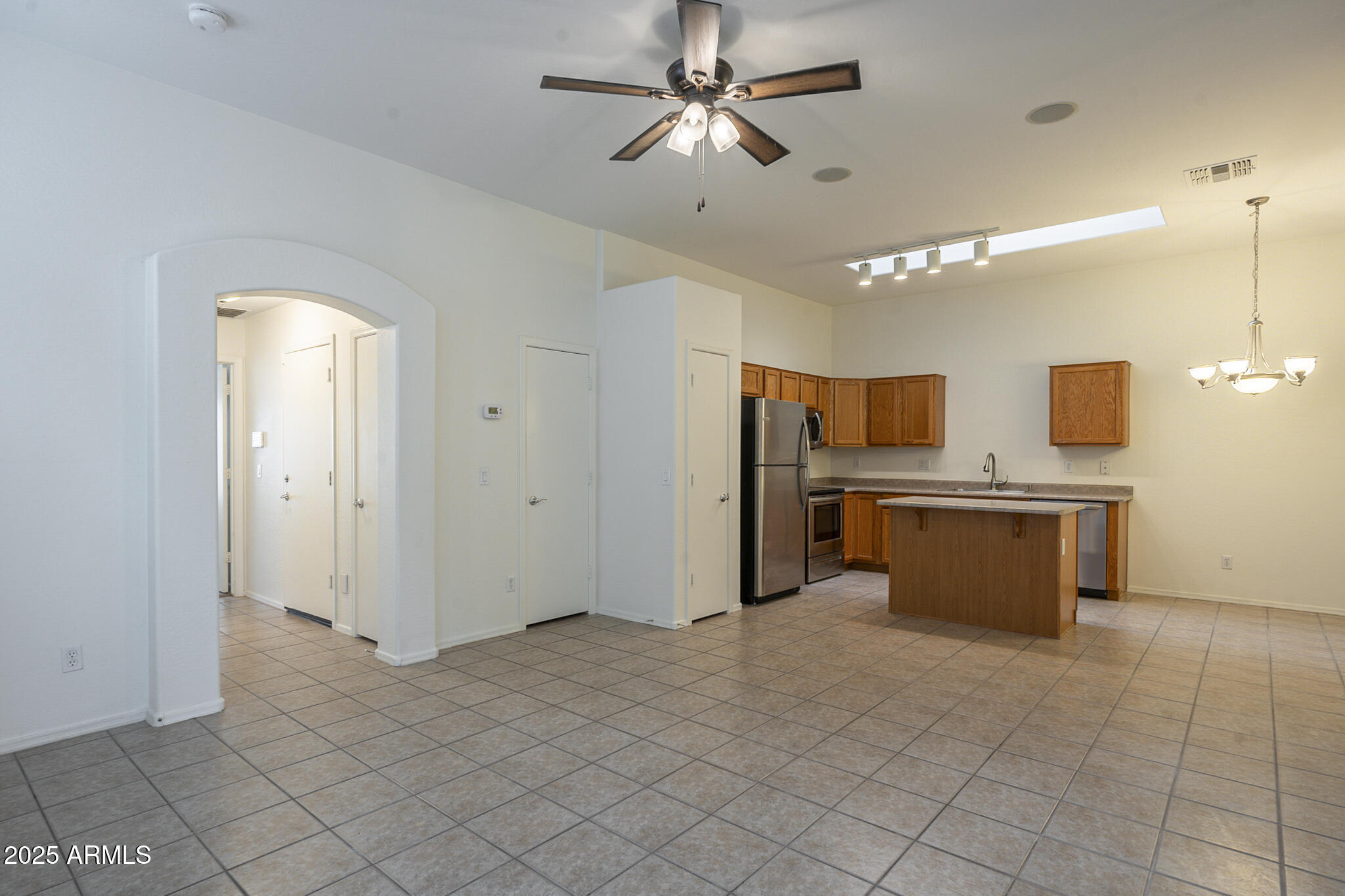 6610 E UNIVERSITY Drive 157