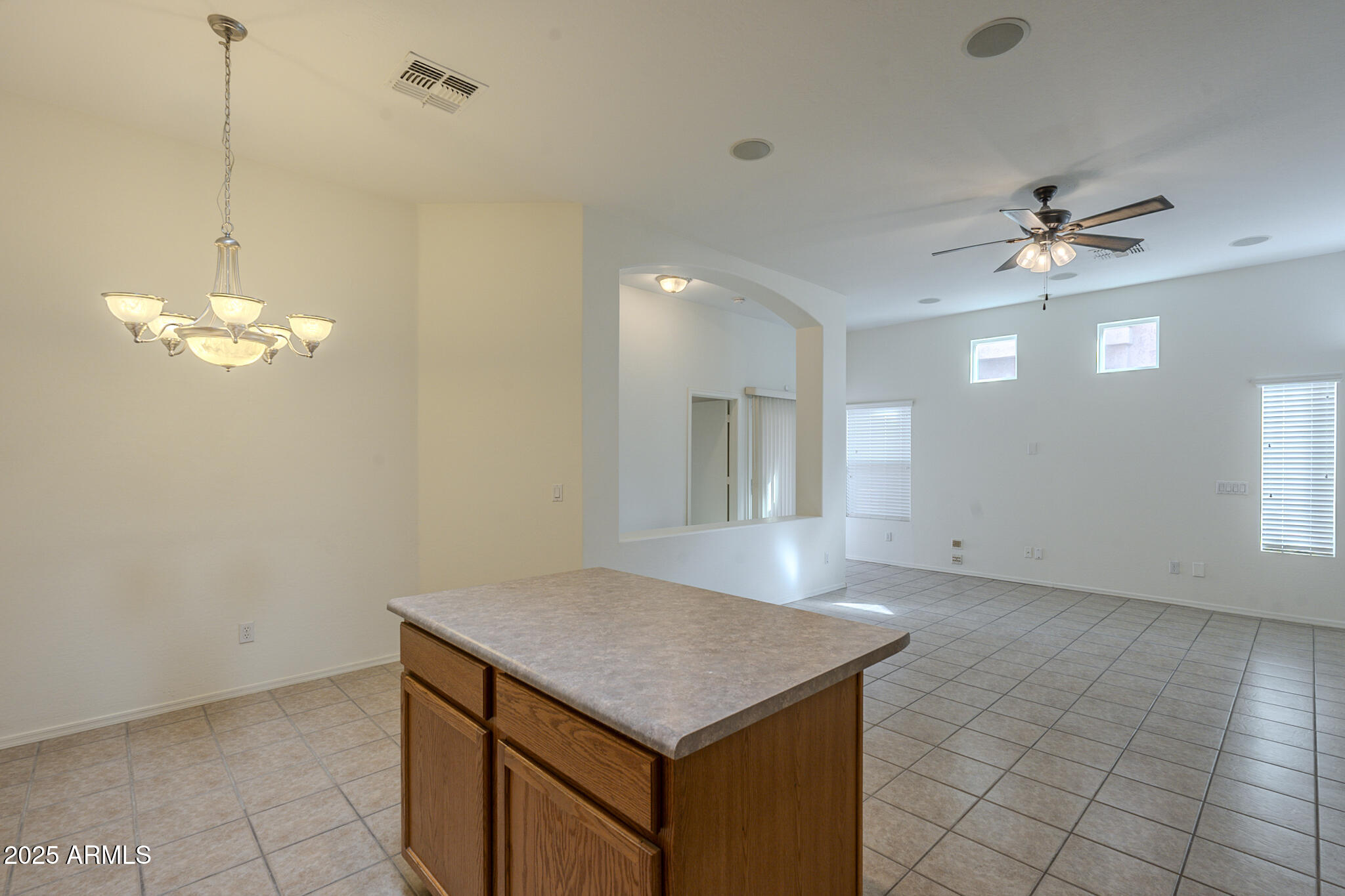 6610 E UNIVERSITY Drive 157