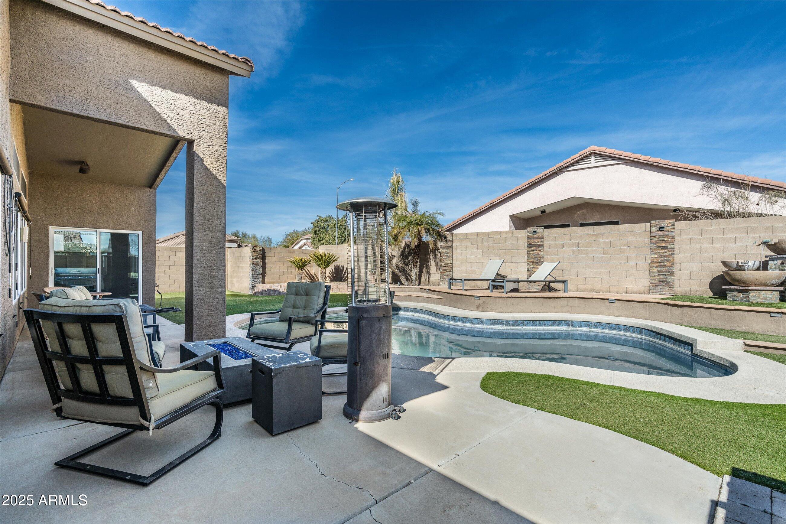 11332 E DES MOINES Circle