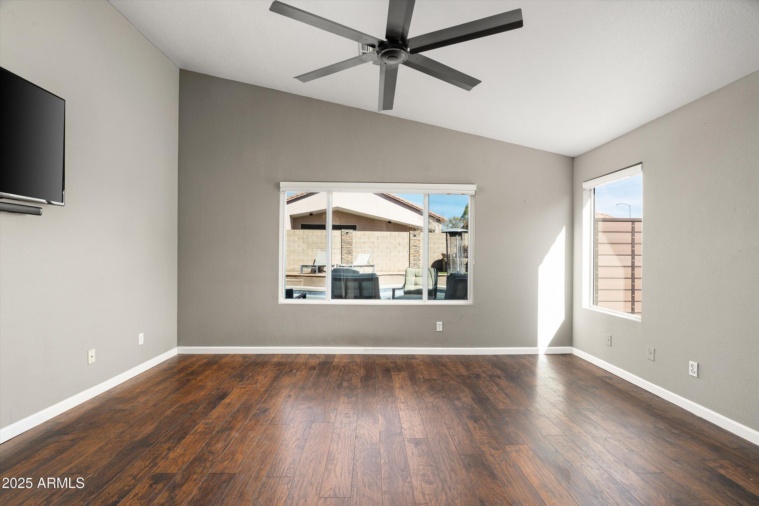 11332 E DES MOINES Circle