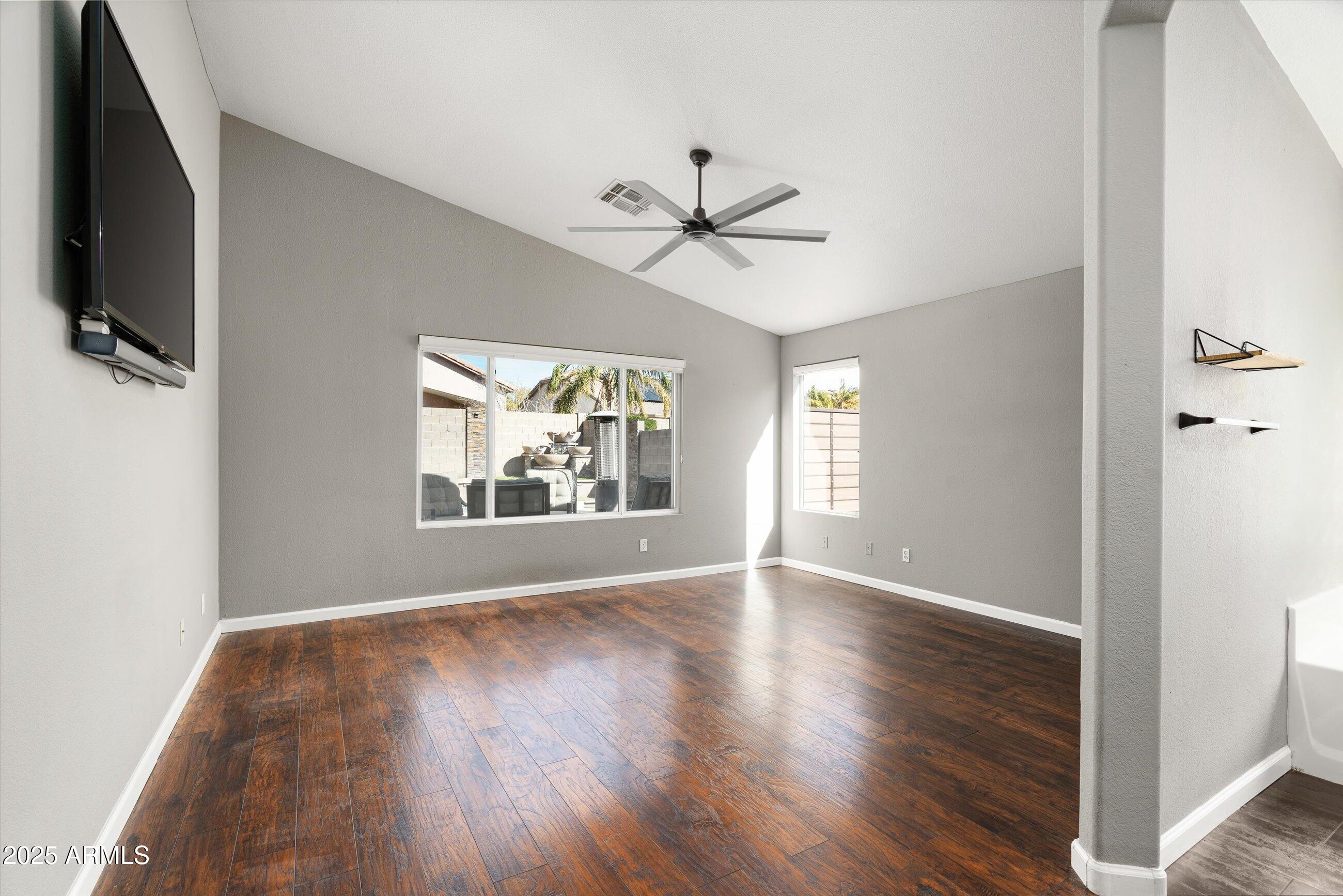 11332 E DES MOINES Circle