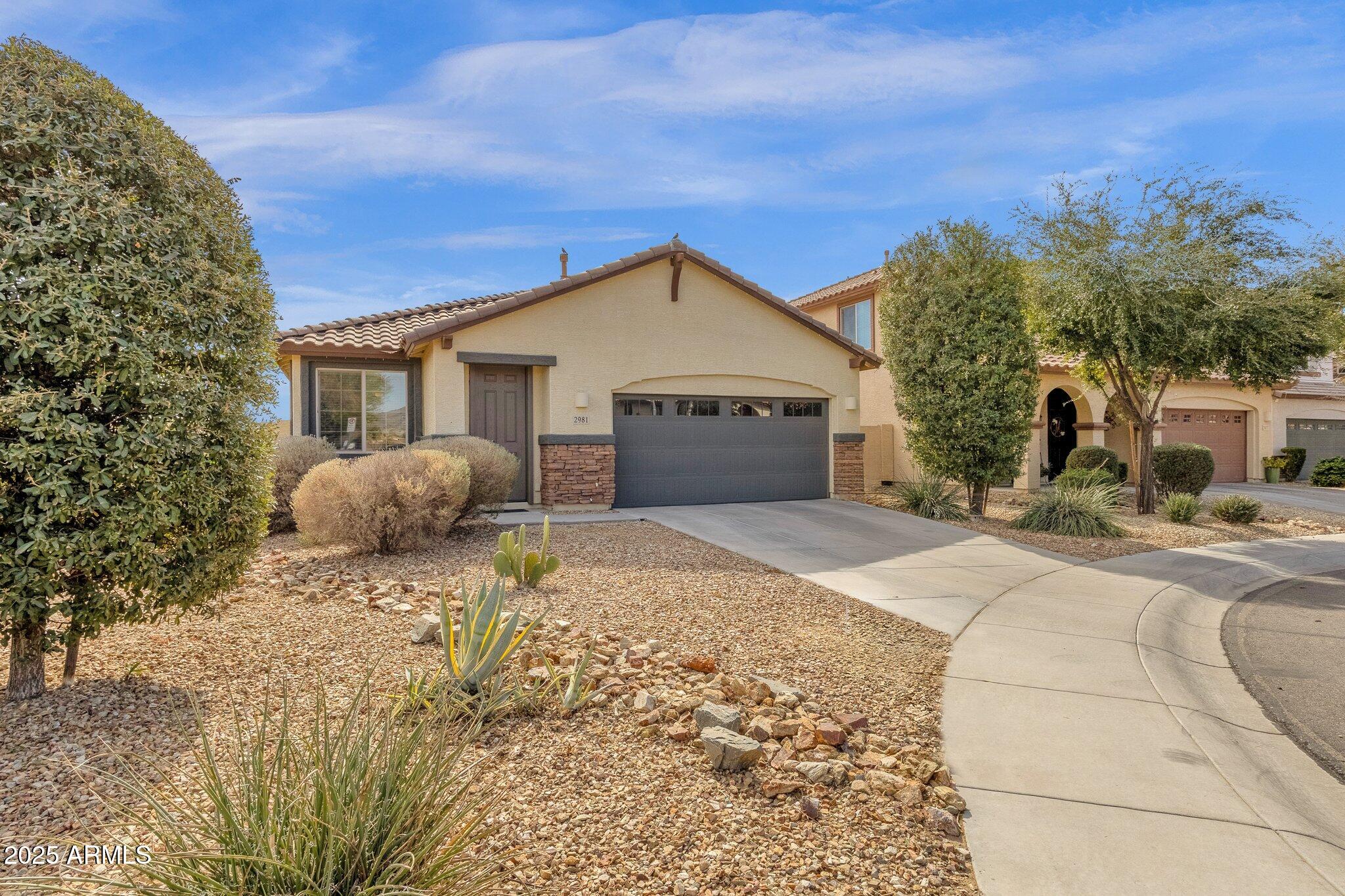 2981 E GLENHAVEN Drive