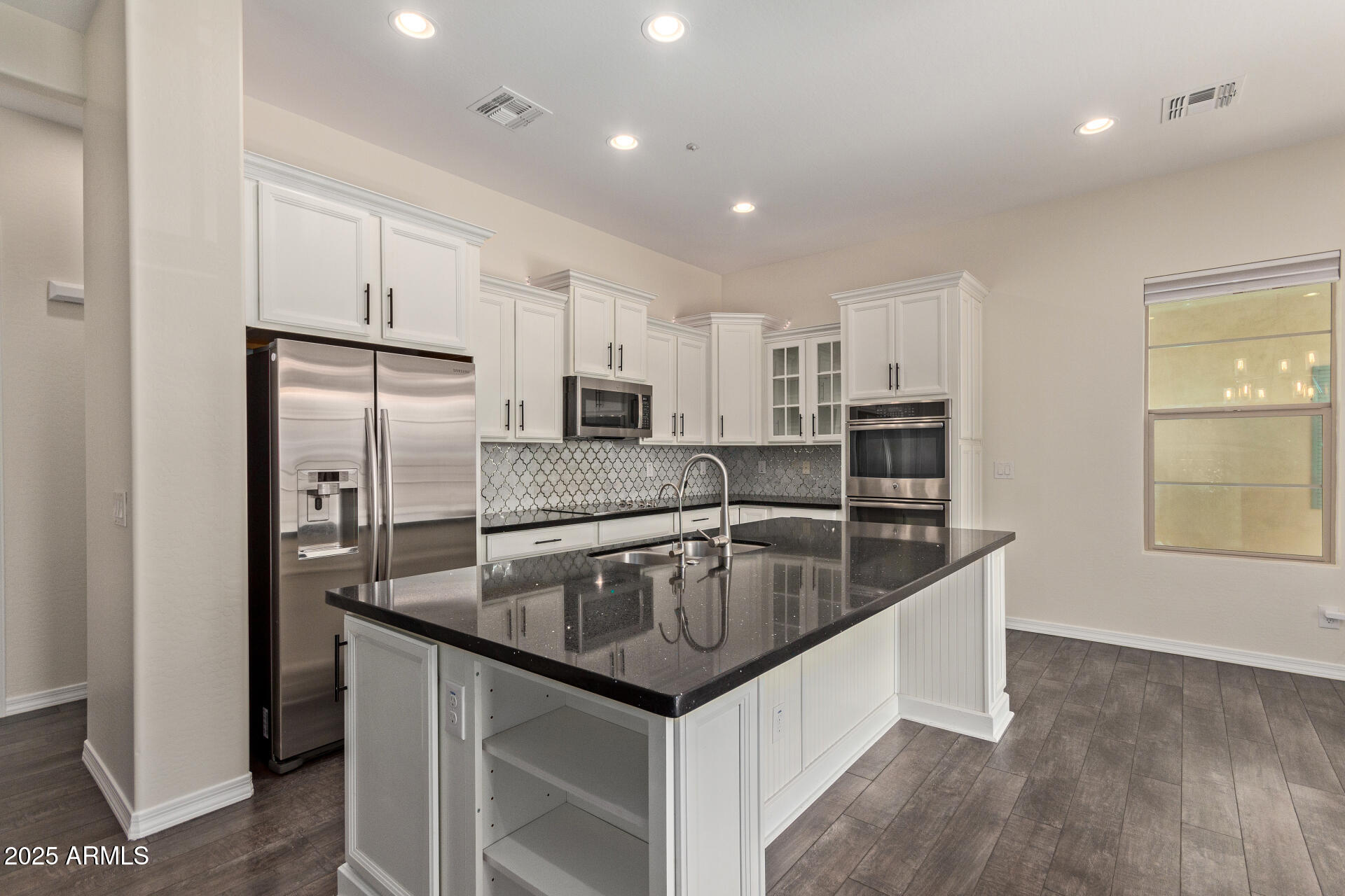 7130 W Linda Lane