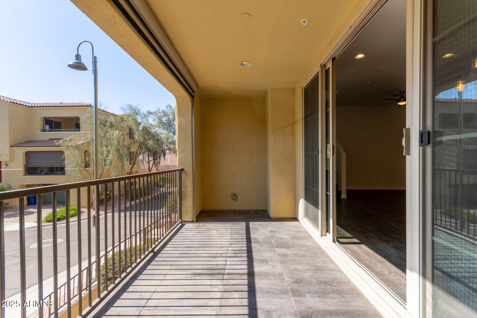 7130 W Linda Lane