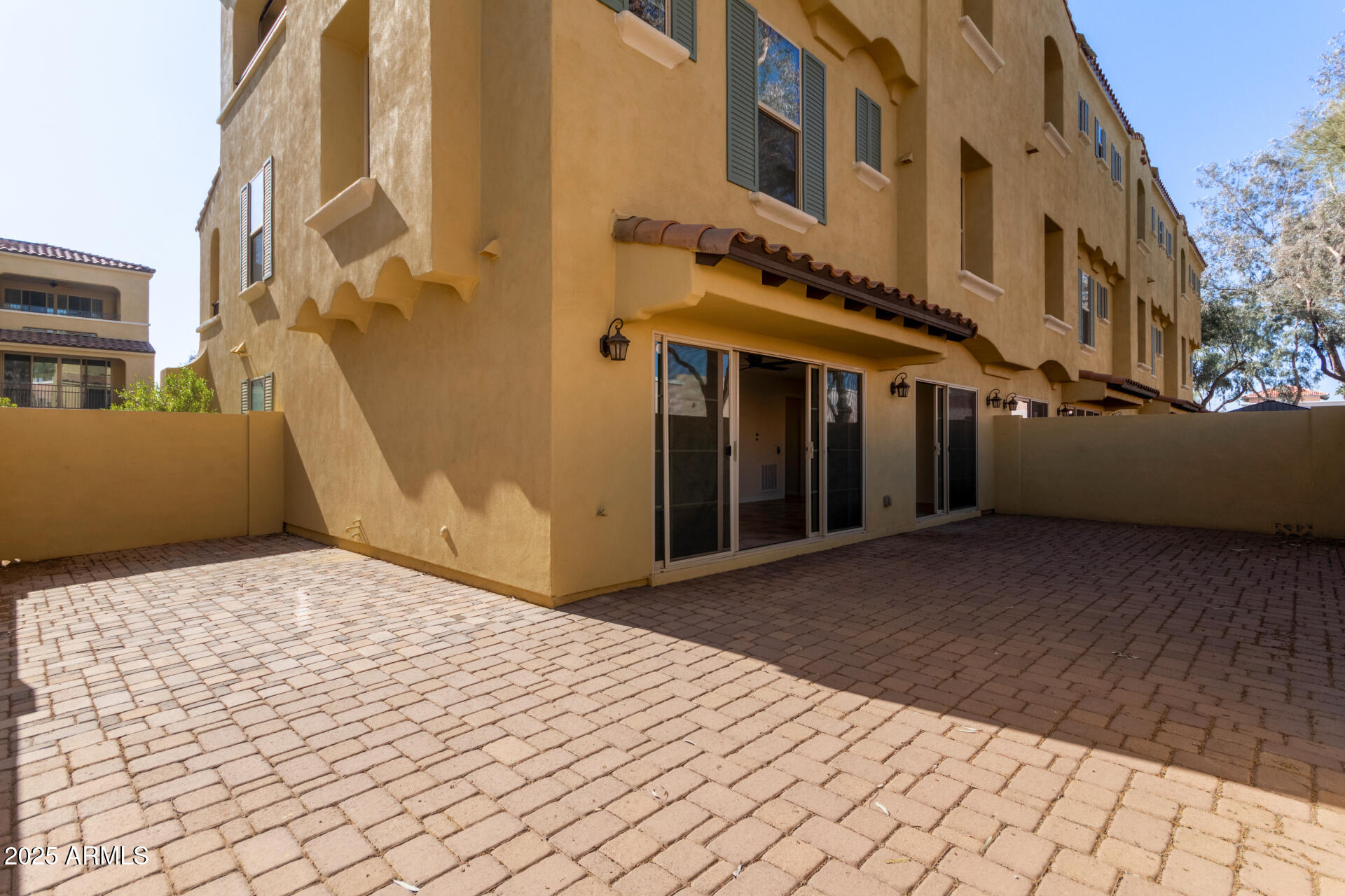 7130 W Linda Lane