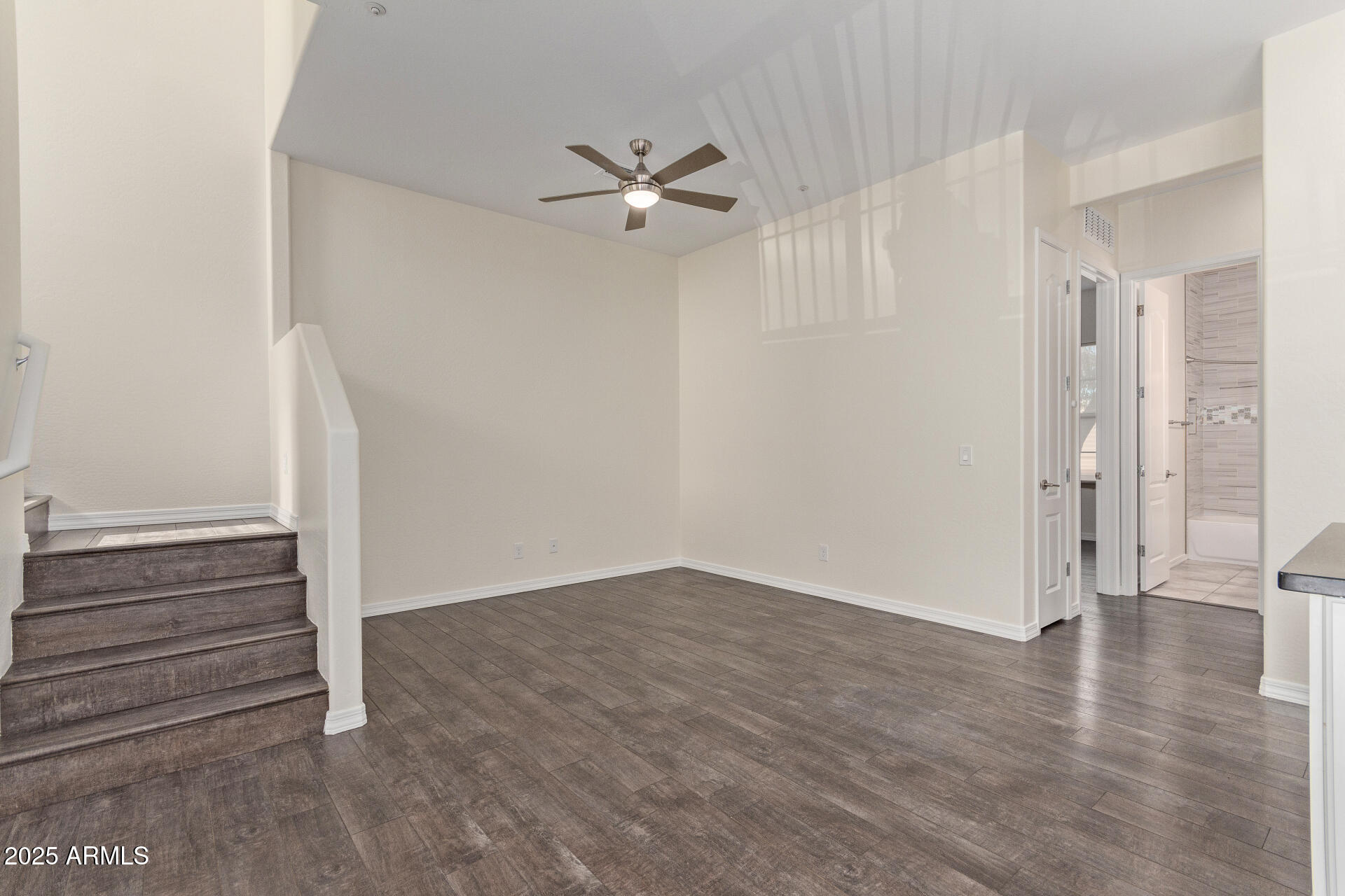7130 W Linda Lane