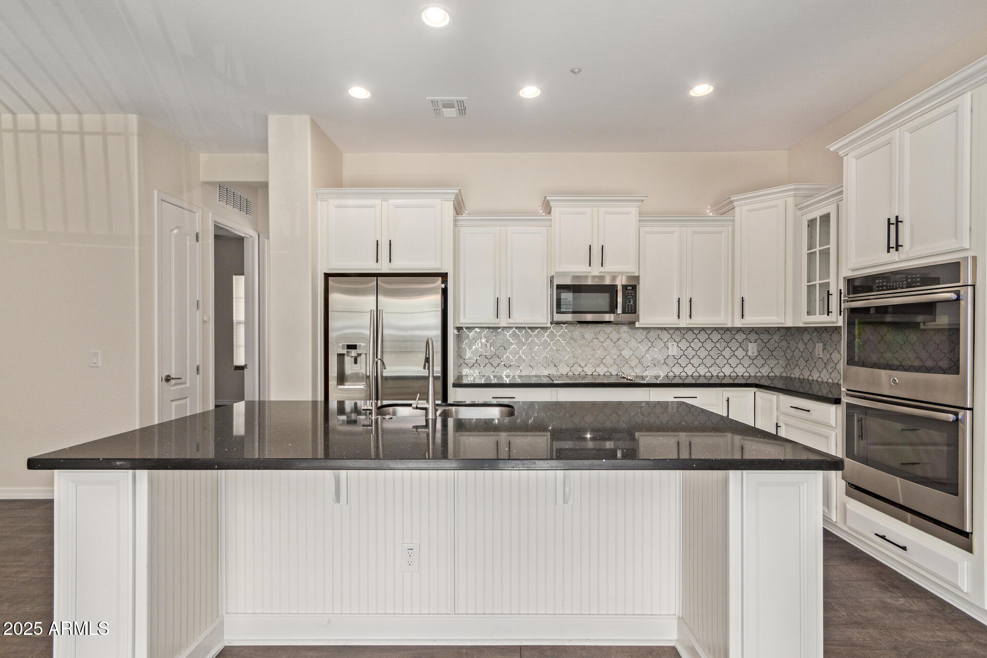 7130 W Linda Lane