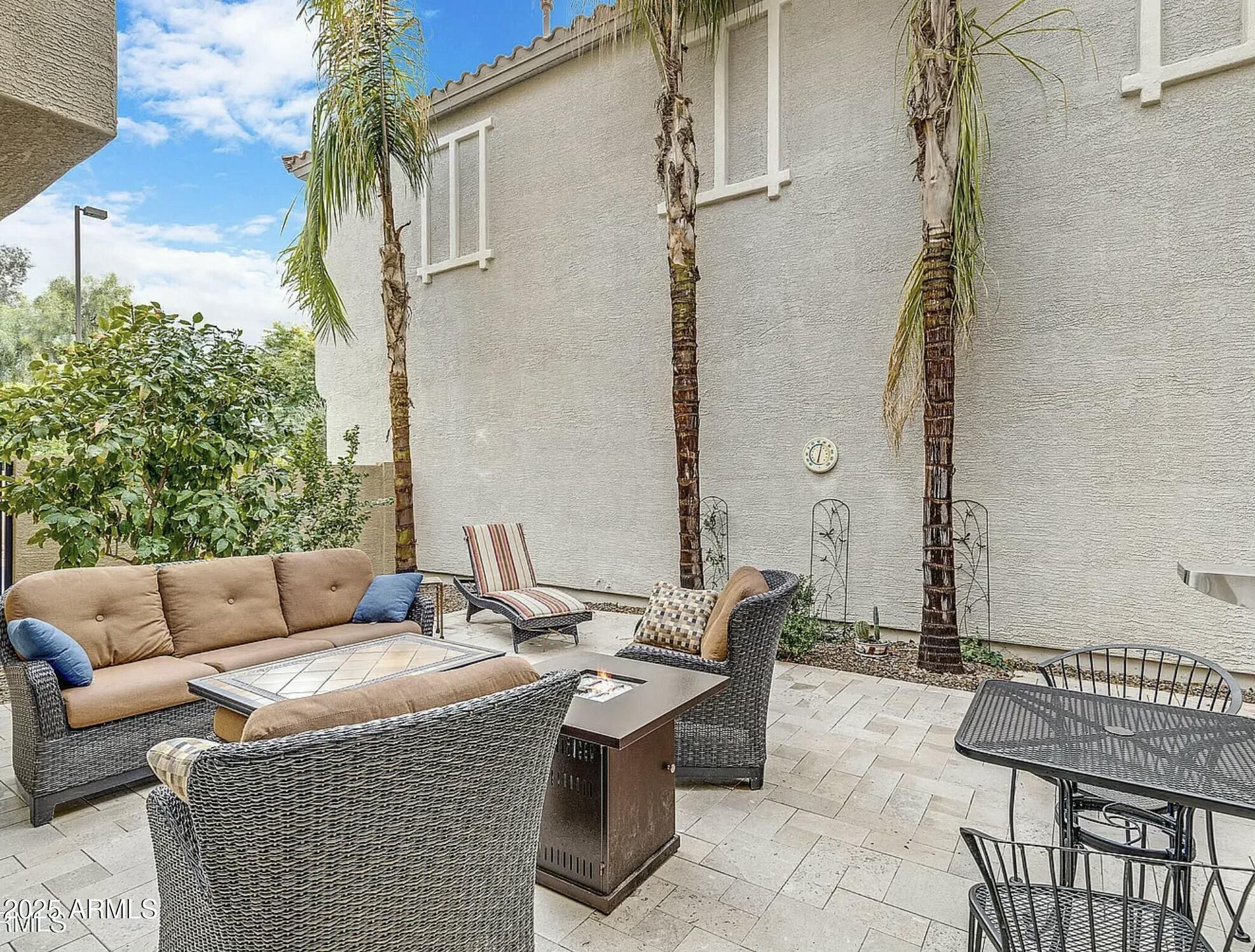 3512 S Falcon Drive