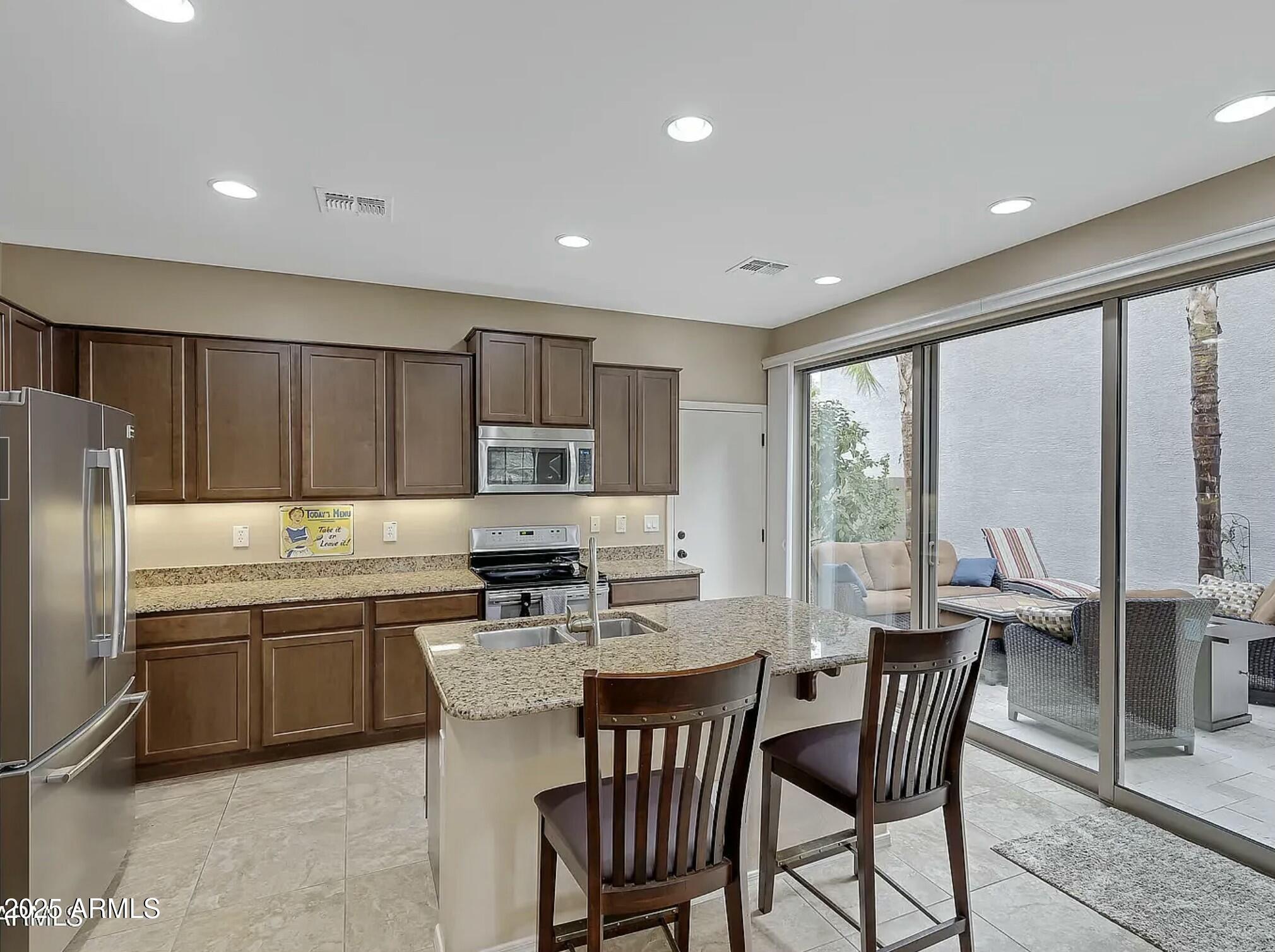 3512 S Falcon Drive