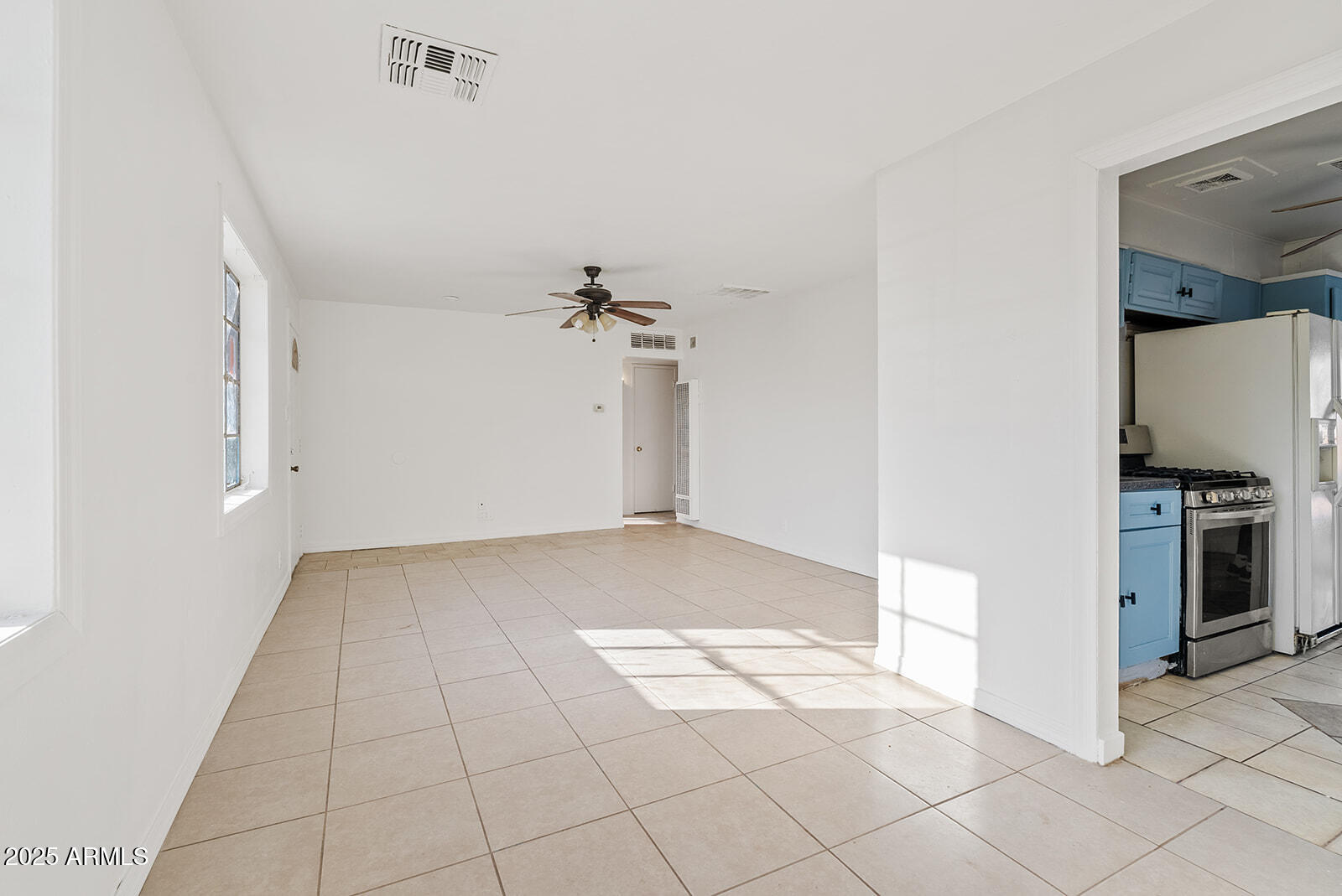 724 S LEWIS