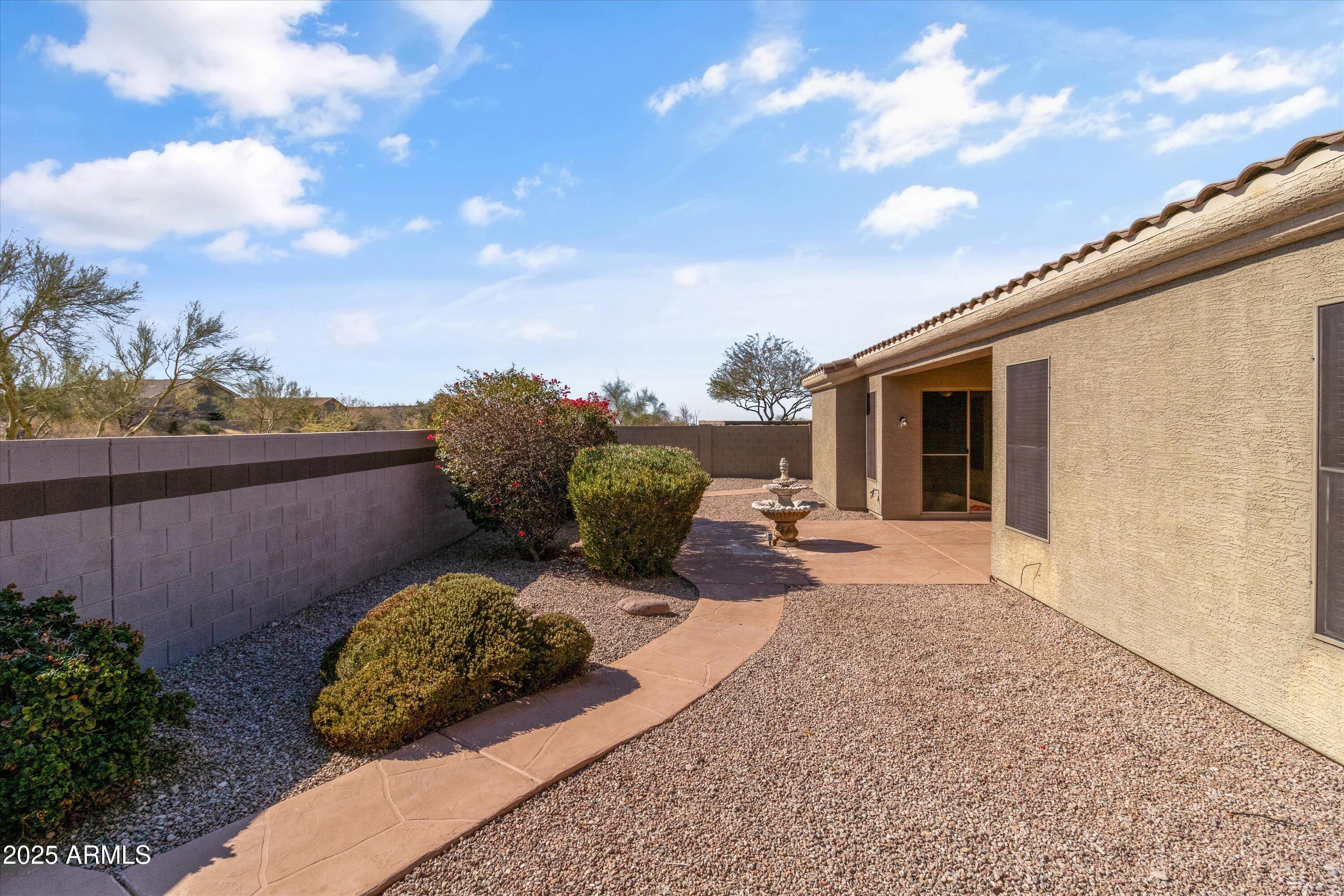 8117 E SWEET BUSH Lane