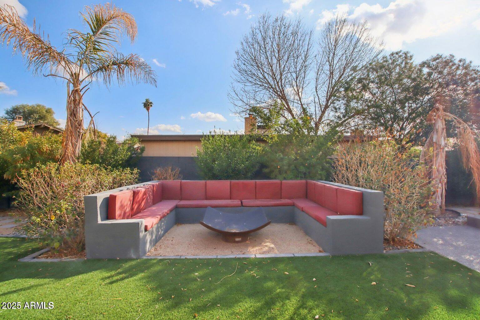 5013 W ORCHID Lane