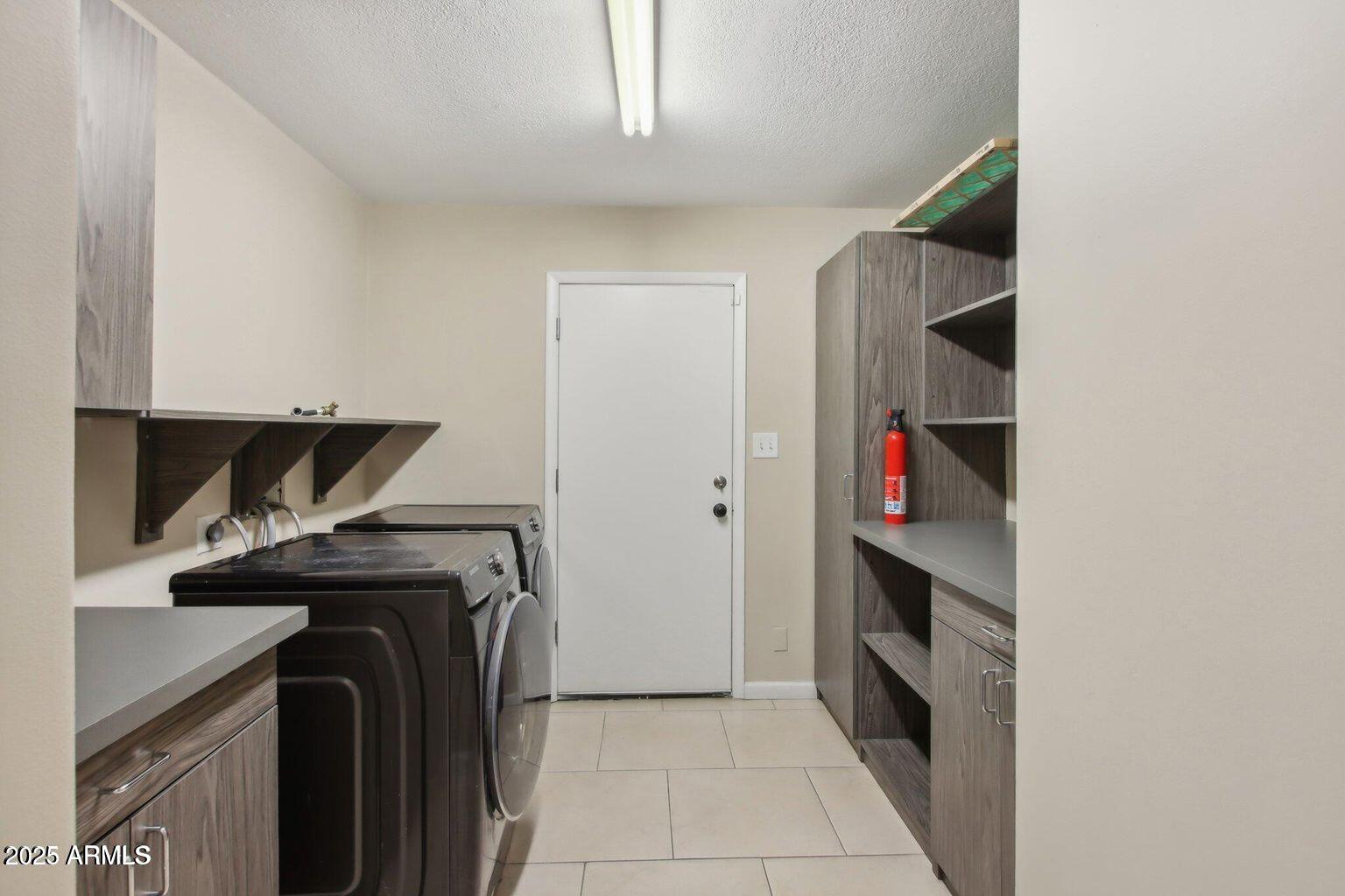 5013 W ORCHID Lane