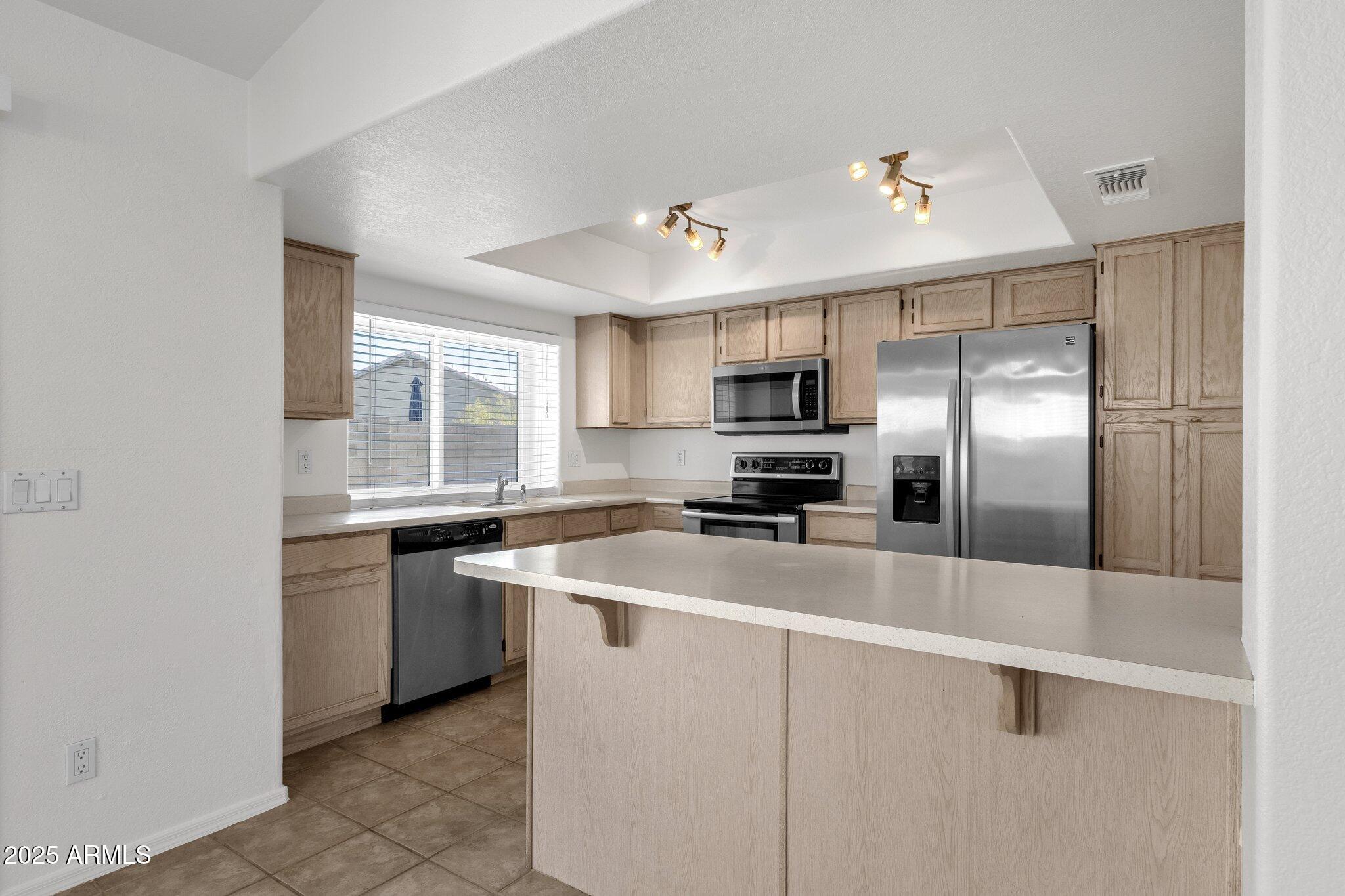 811 N LOS FELIZ Drive