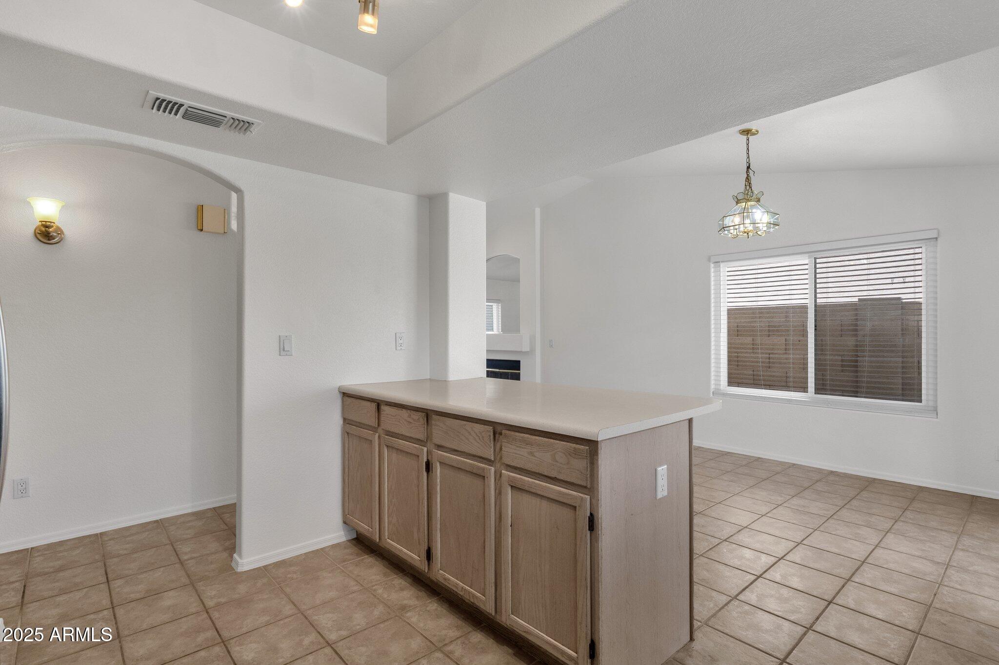 811 N LOS FELIZ Drive
