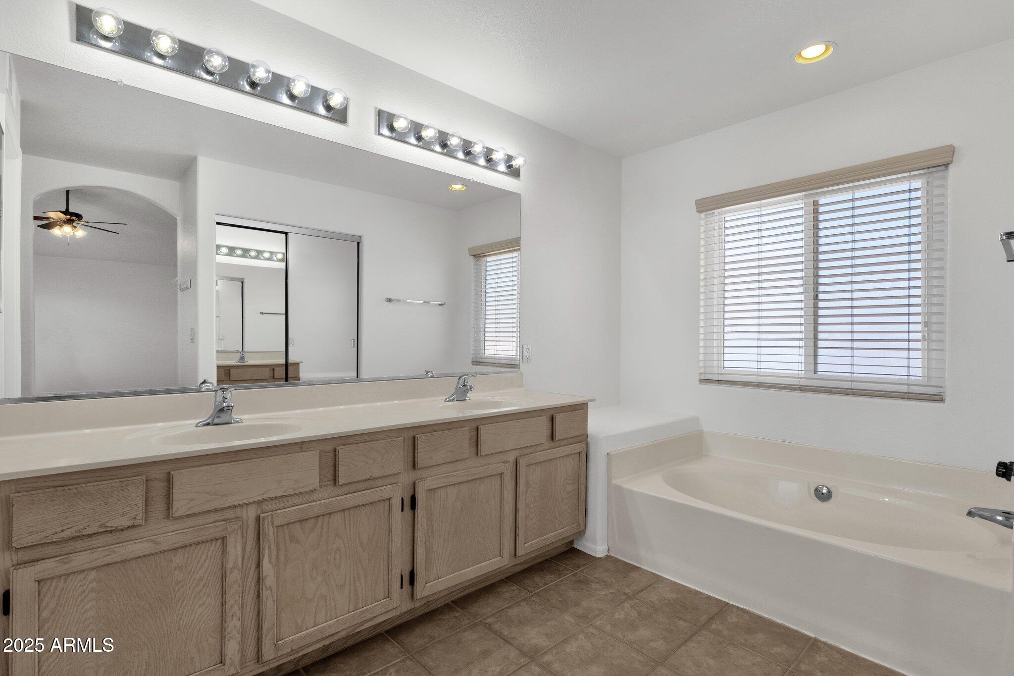 811 N LOS FELIZ Drive