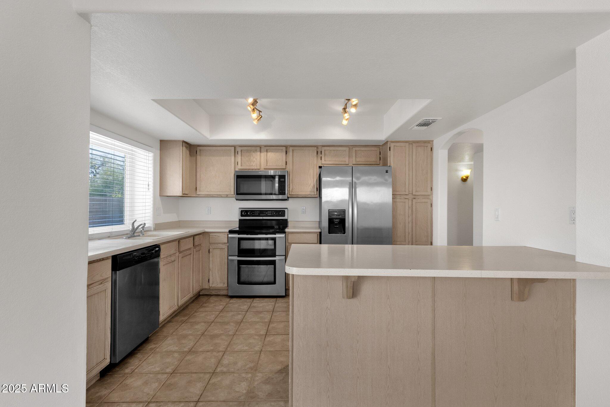 811 N LOS FELIZ Drive