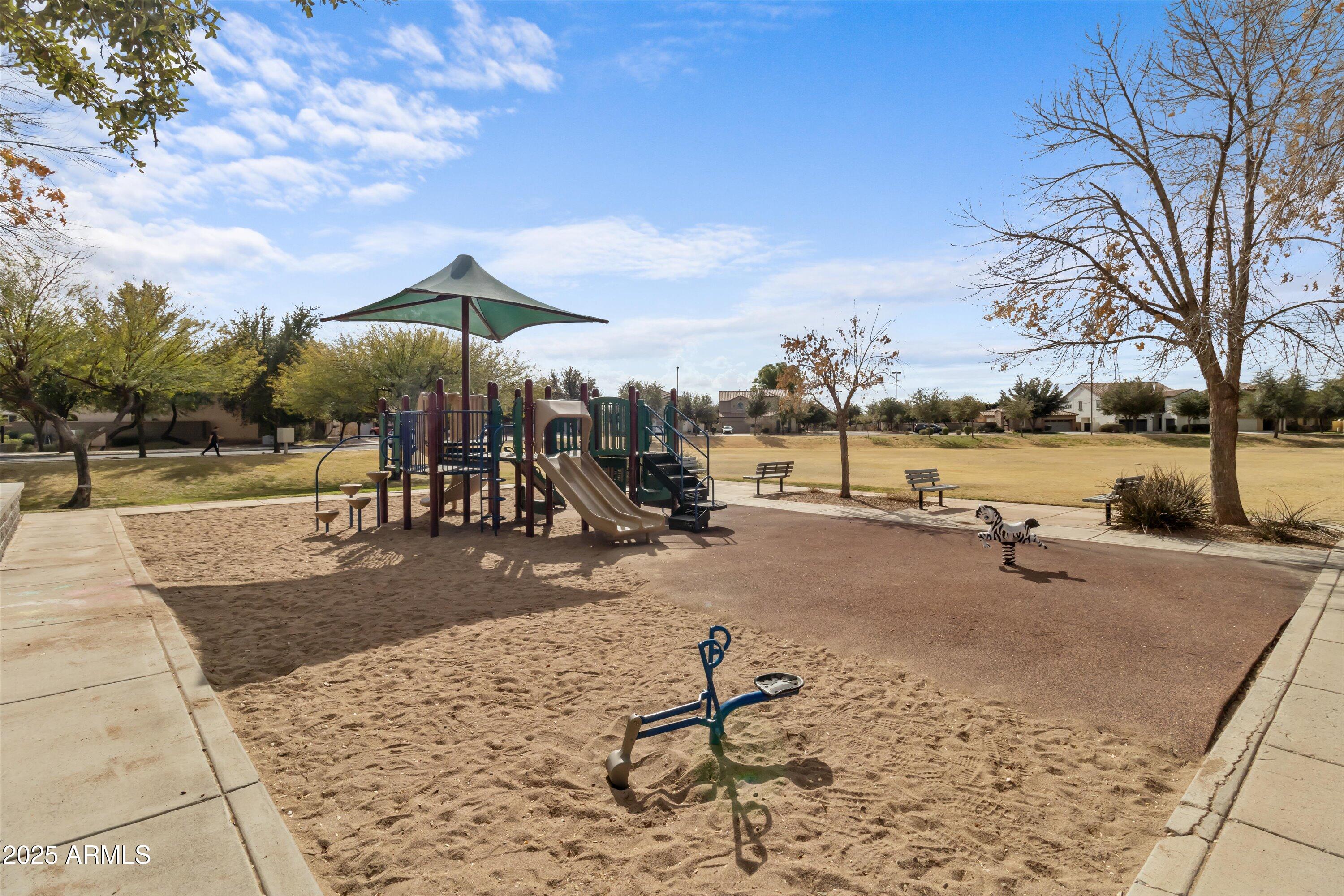 4769 E THUNDERHEART Trail 101