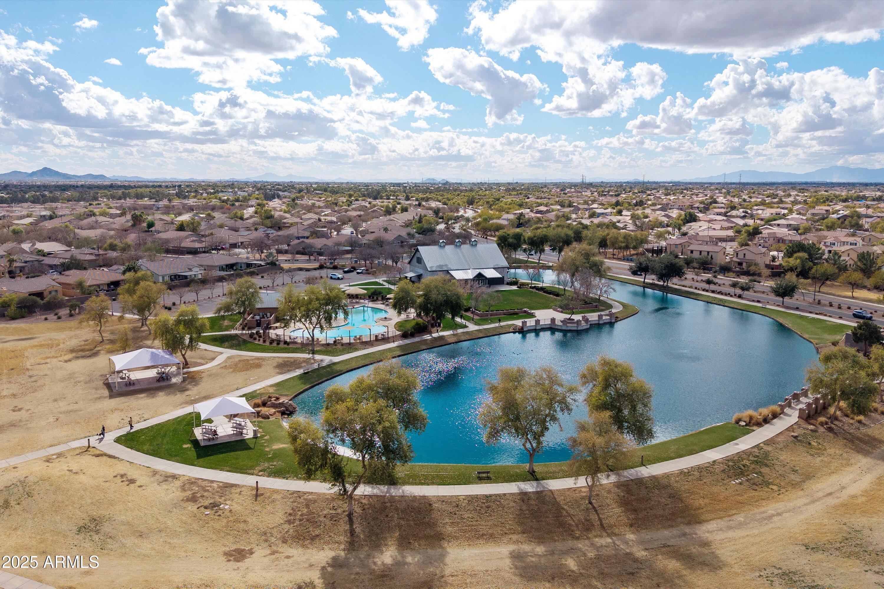 4769 E THUNDERHEART Trail 101