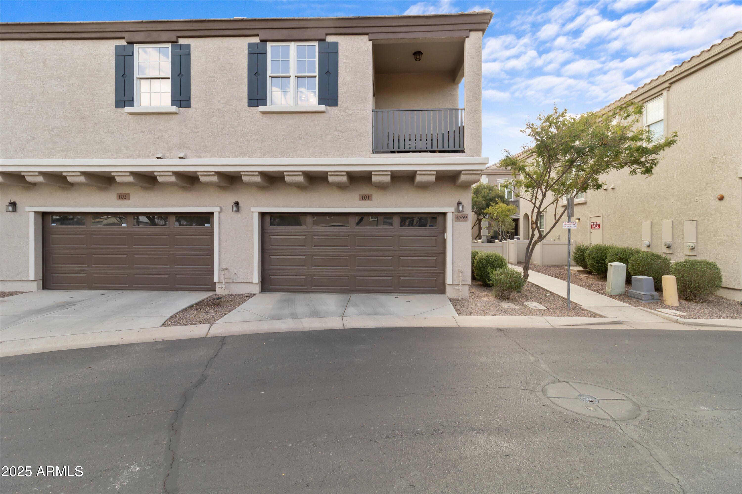 4769 E THUNDERHEART Trail 101