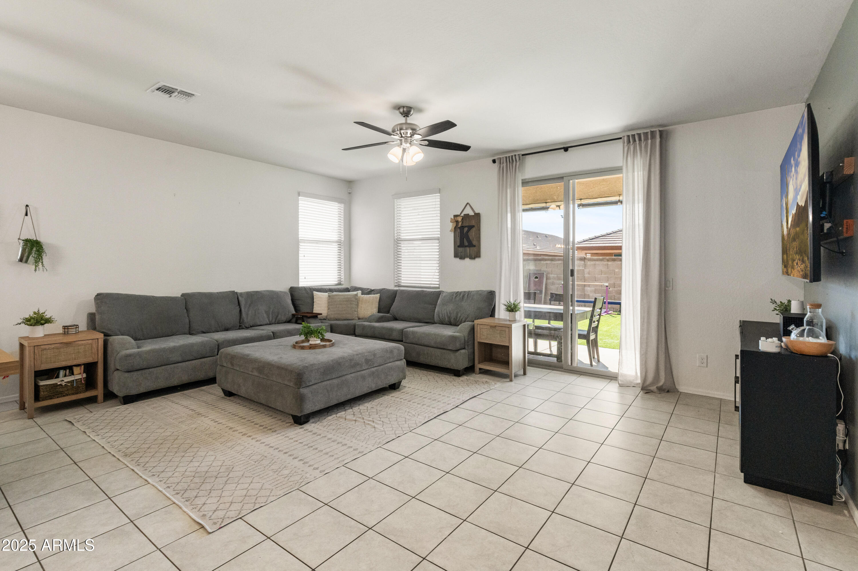 18359 W TINA Lane