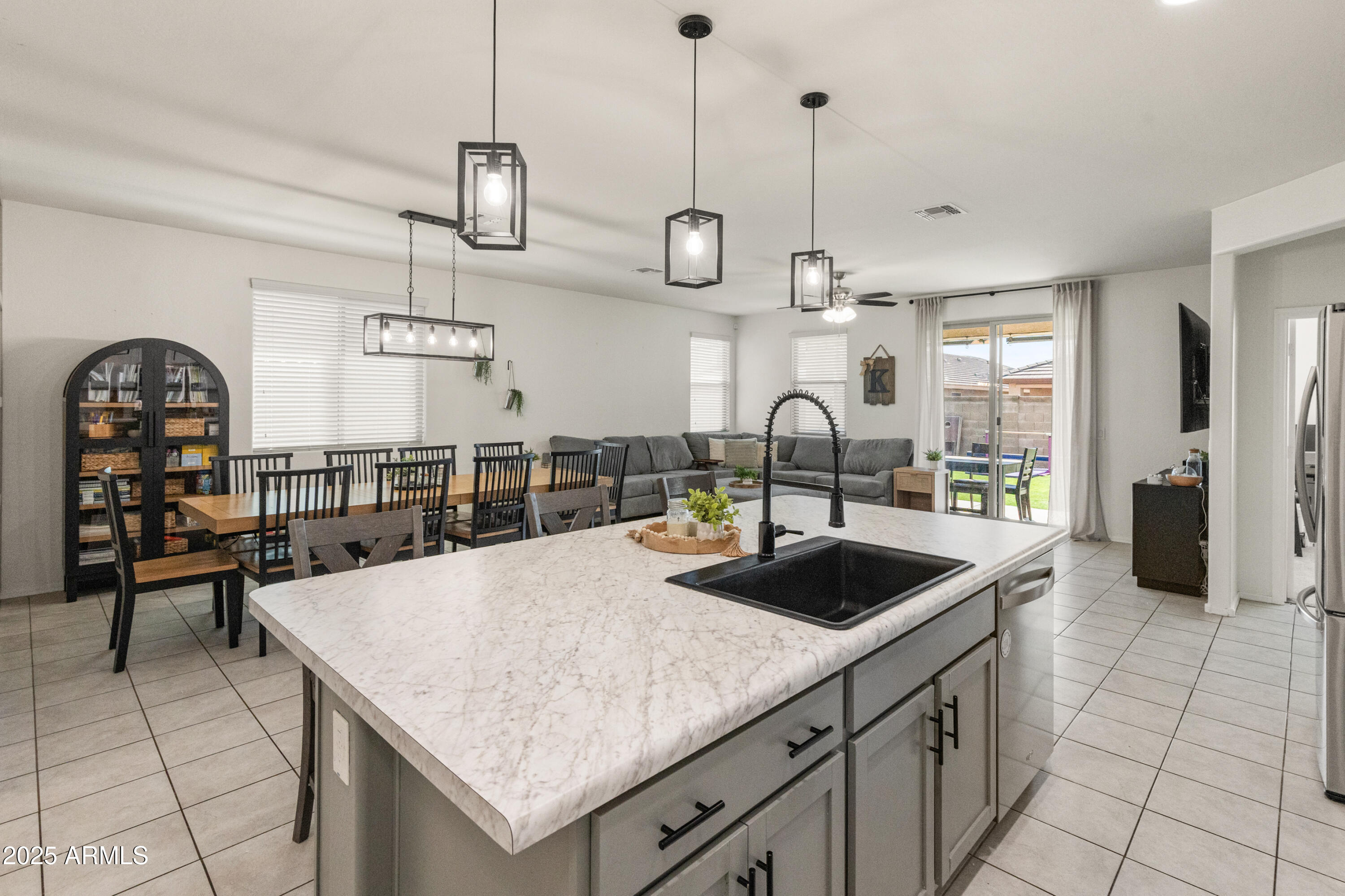 18359 W TINA Lane