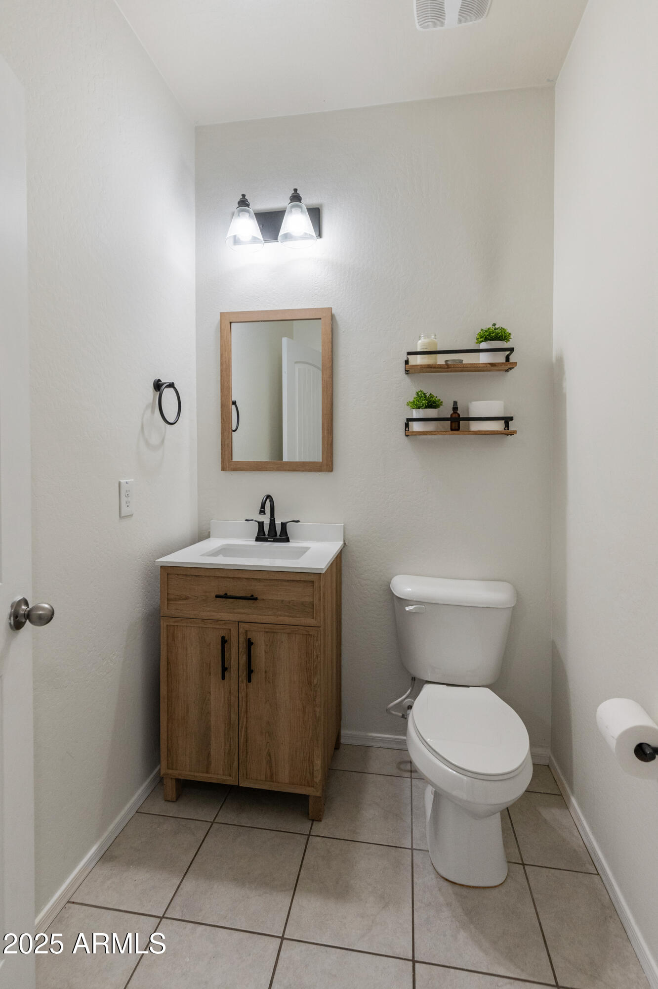 18359 W TINA Lane