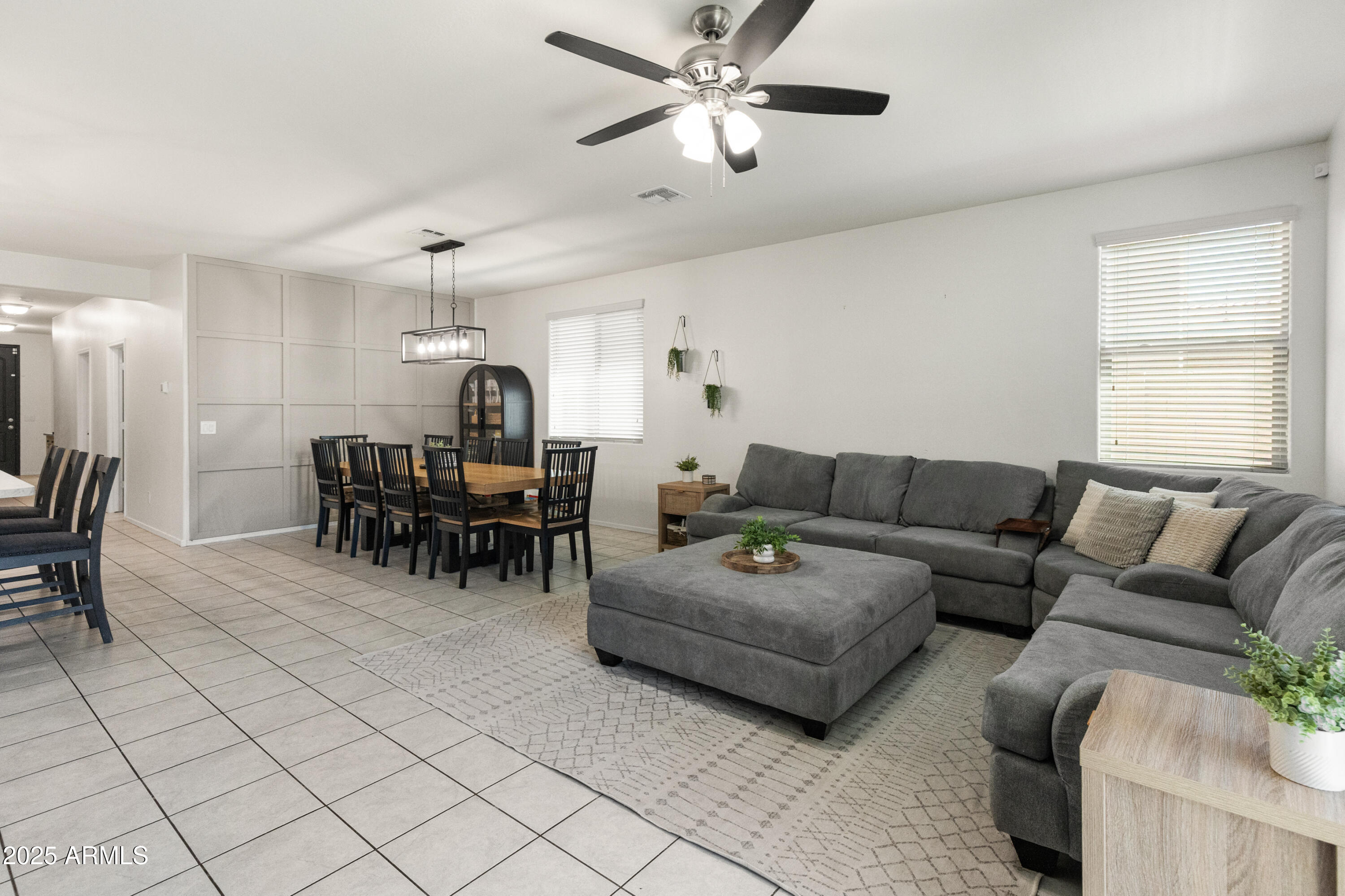 18359 W TINA Lane