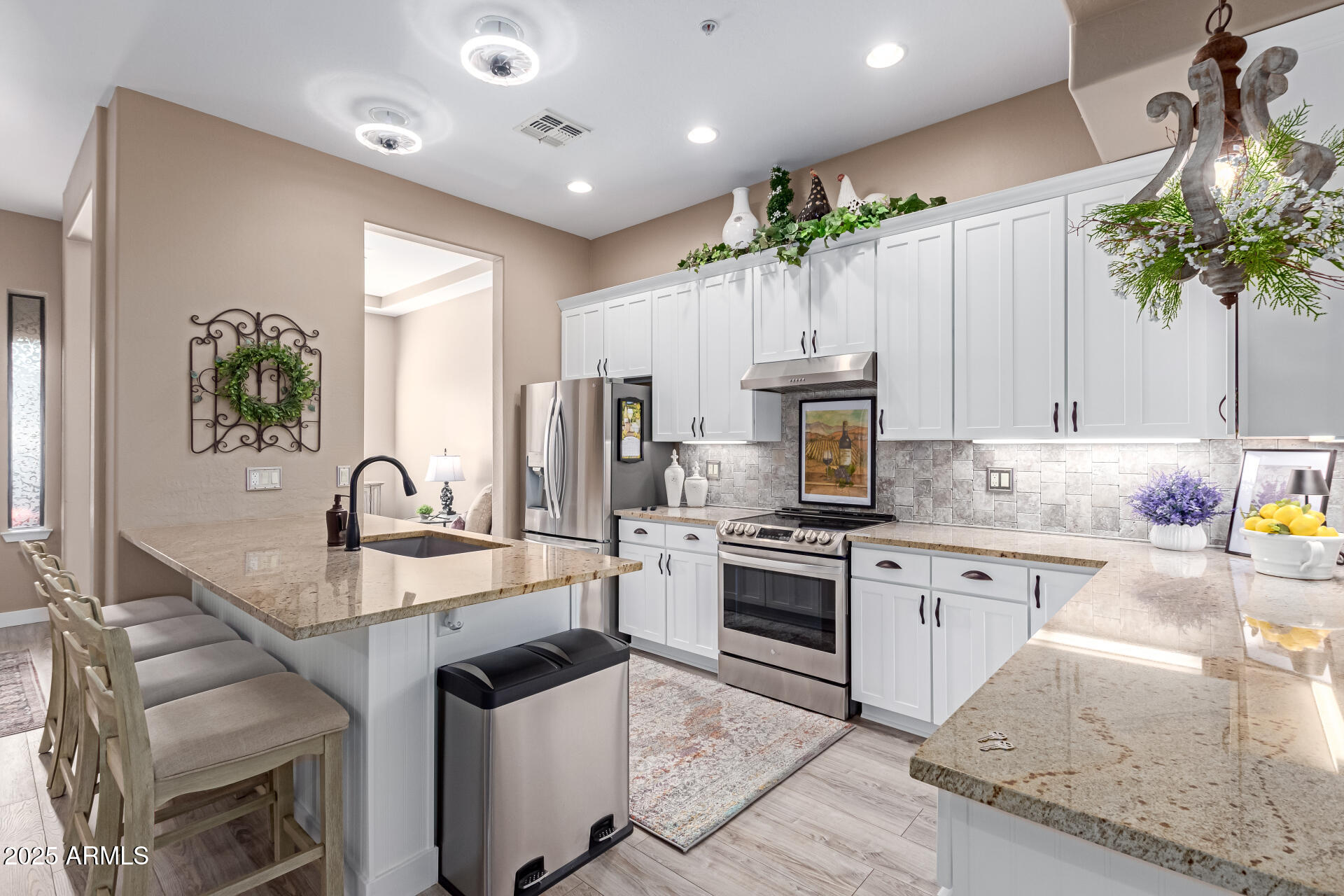 4241 N PEBBLE CREEK Parkway 28