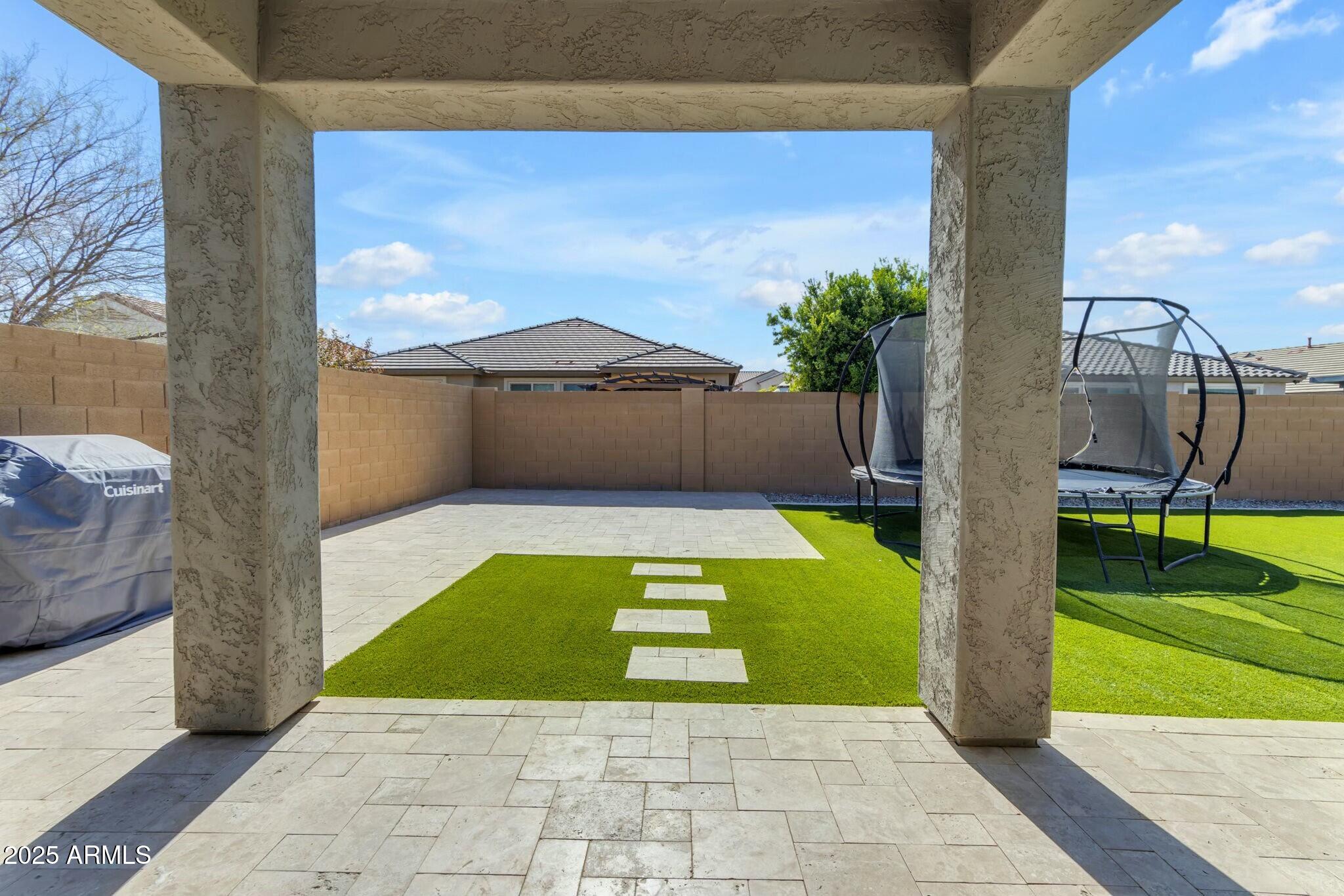 797 W DANISH RED Trail