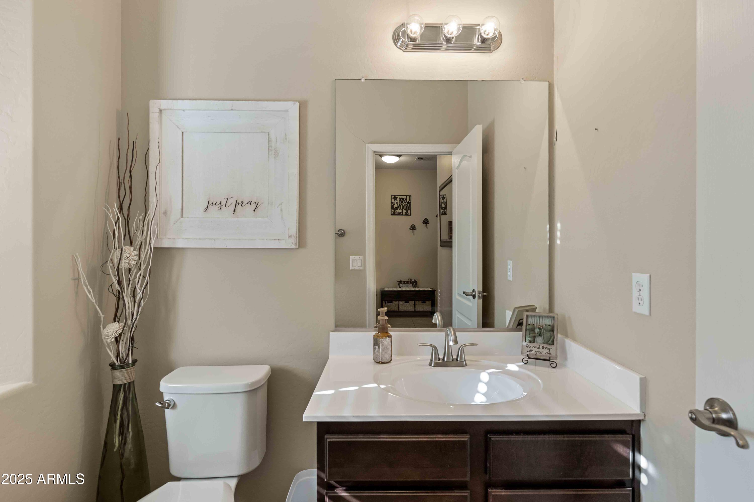 7726 E BASELINE Road 156