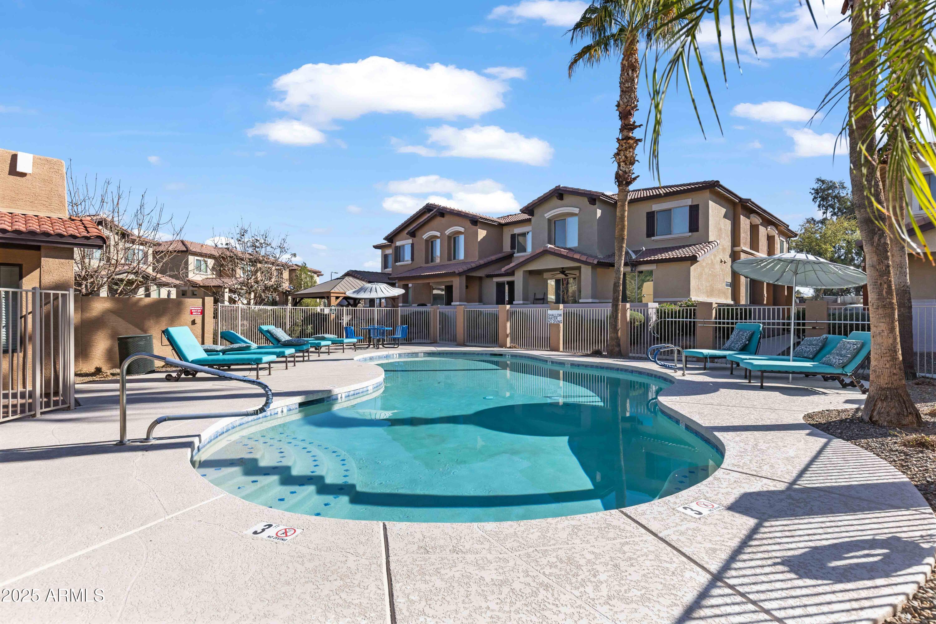 7726 E BASELINE Road 156