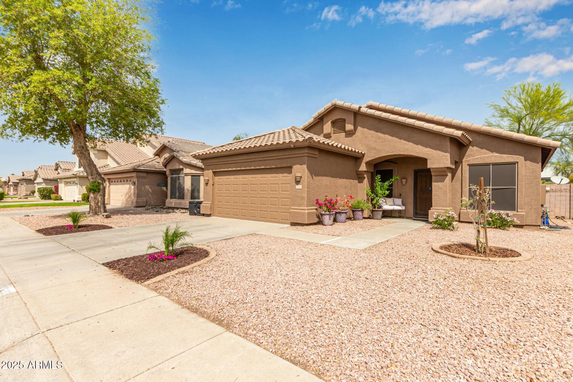 4630 E MOUNTAIN VISTA Drive