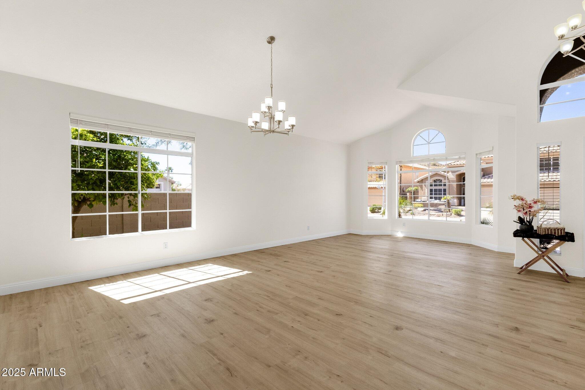 14823 S 13TH Place