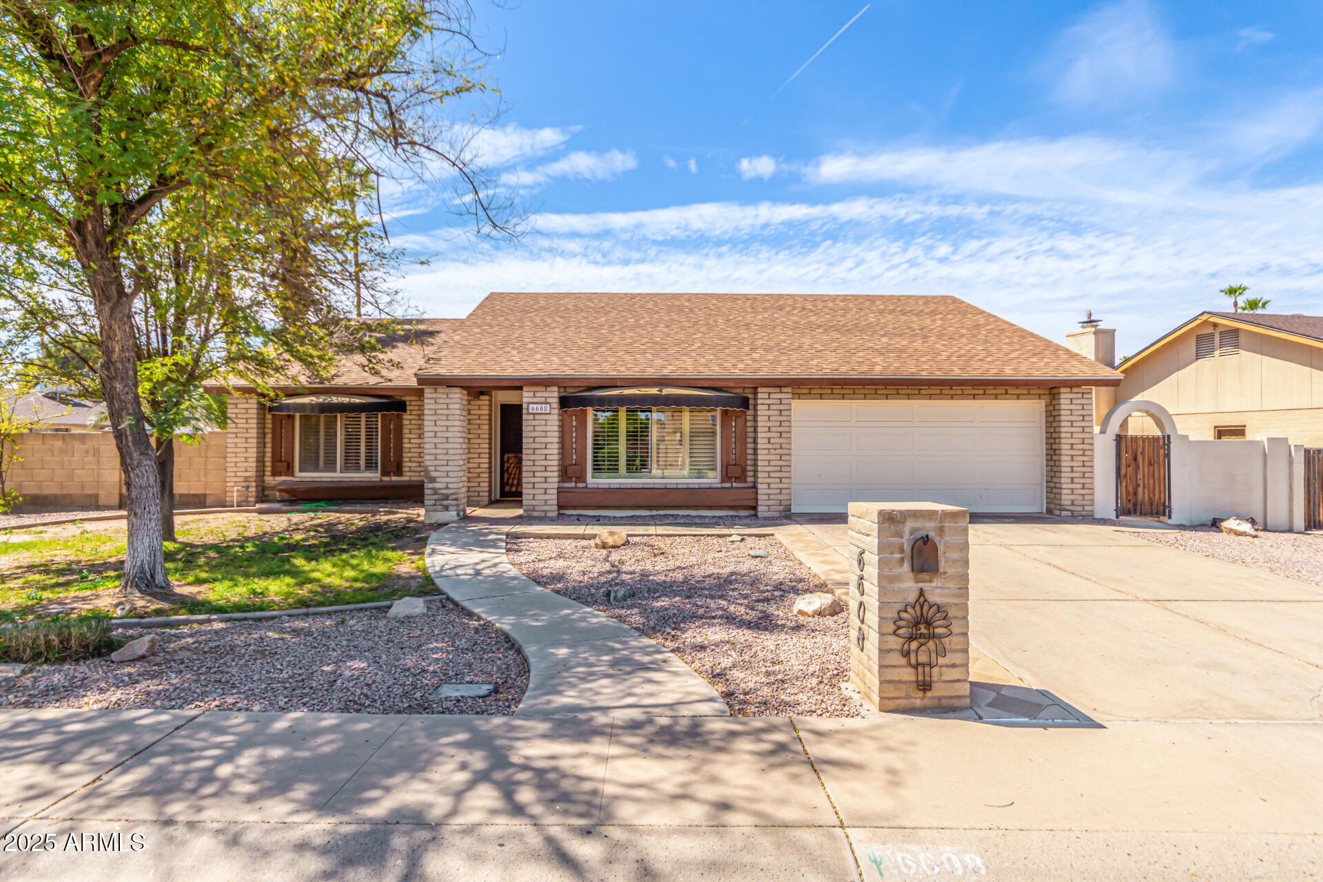 6608 S WILLOW Drive