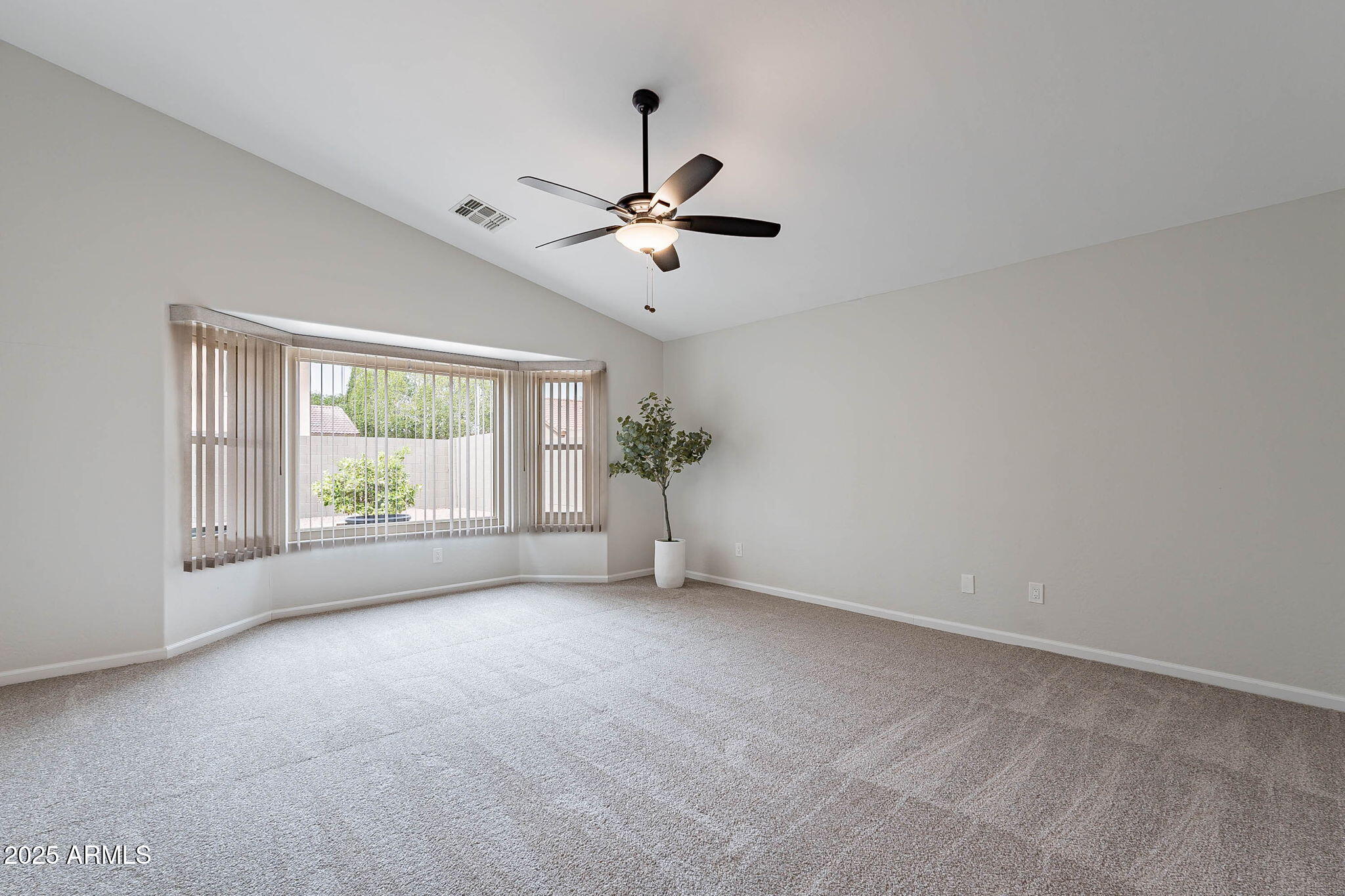 8444 E PORTOBELLO Avenue