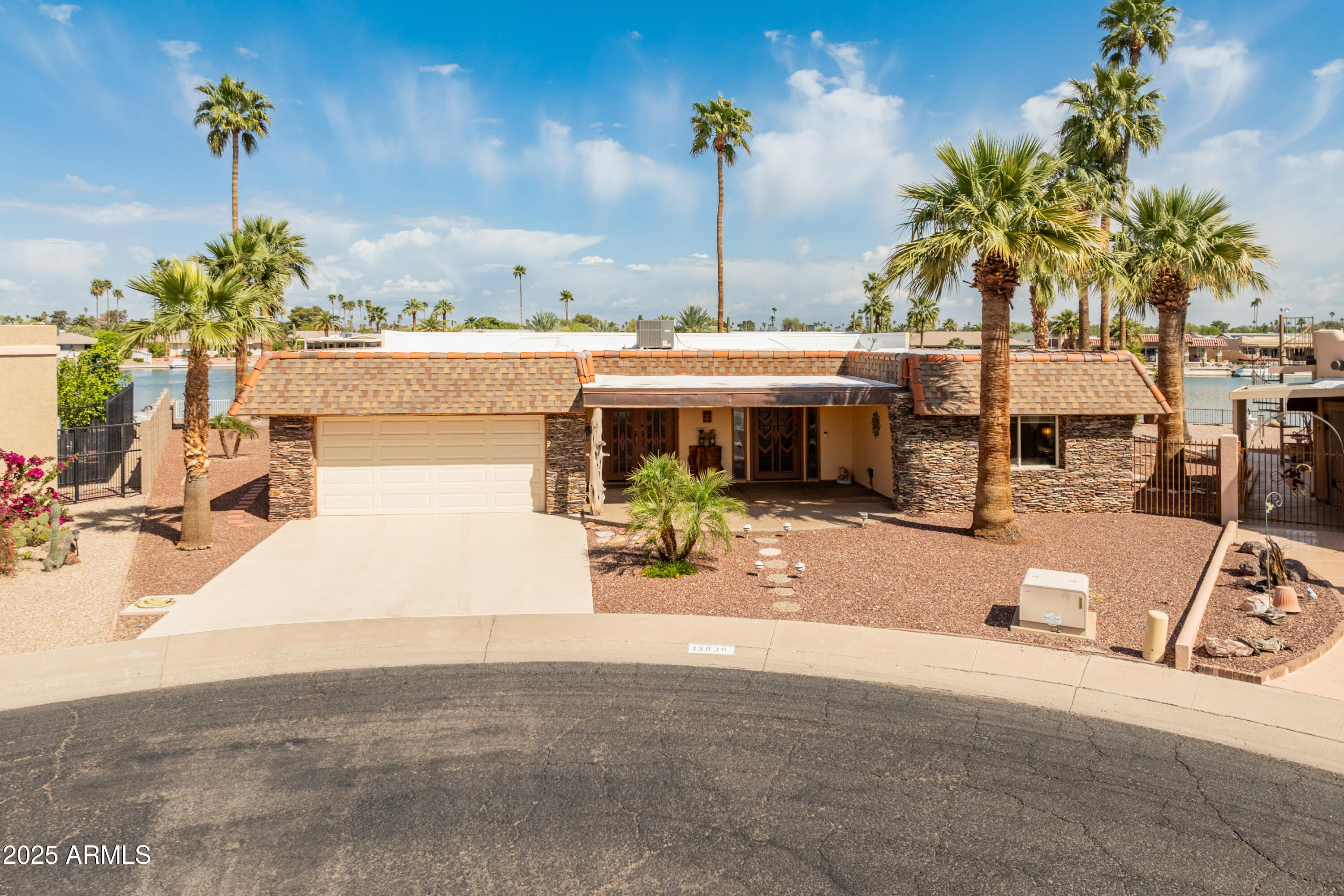 13839 N Crown Point