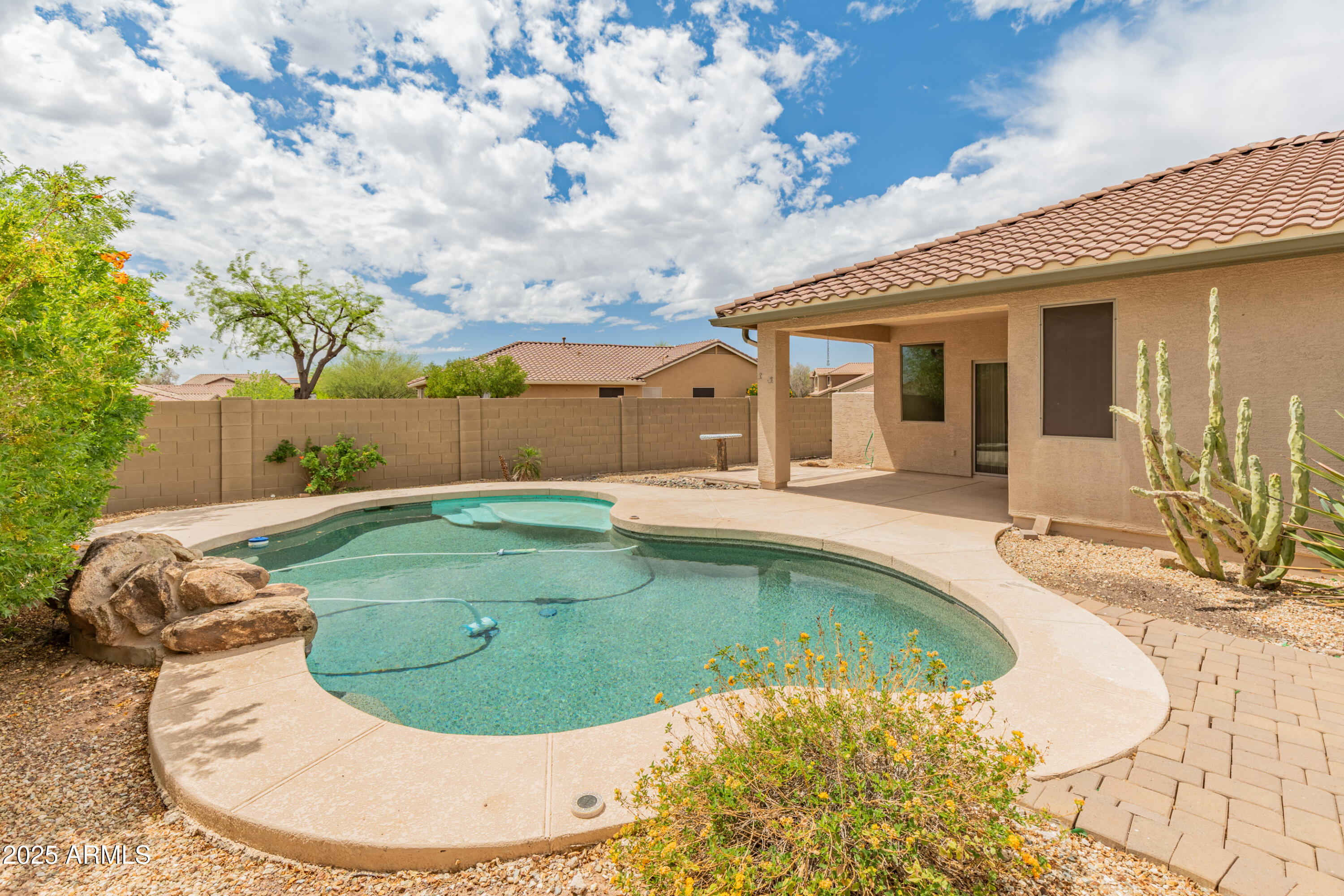39609 N WHITE TAIL Lane
